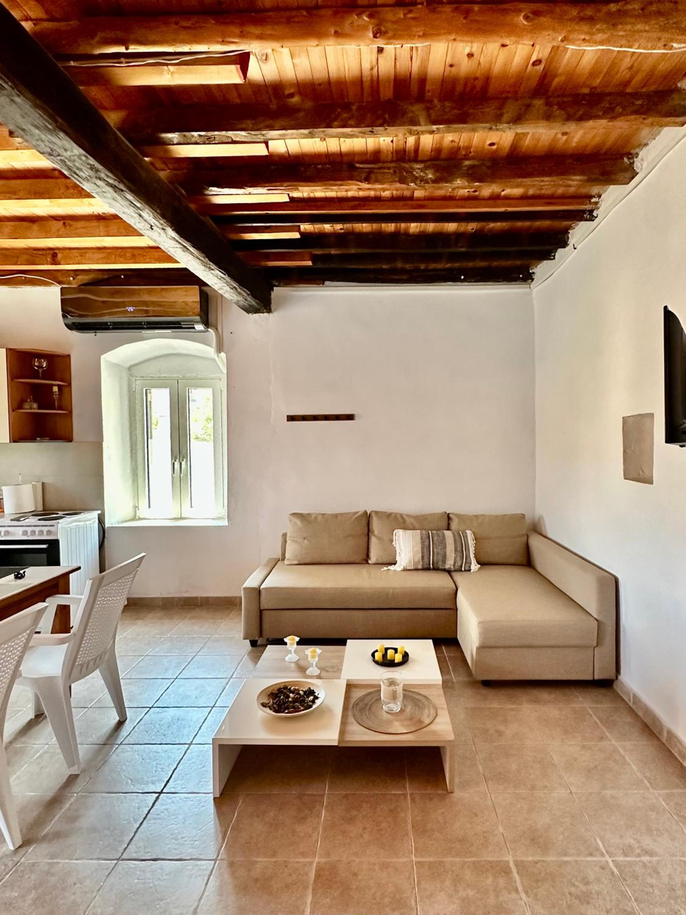 Three-Bedroom Villa photo 1