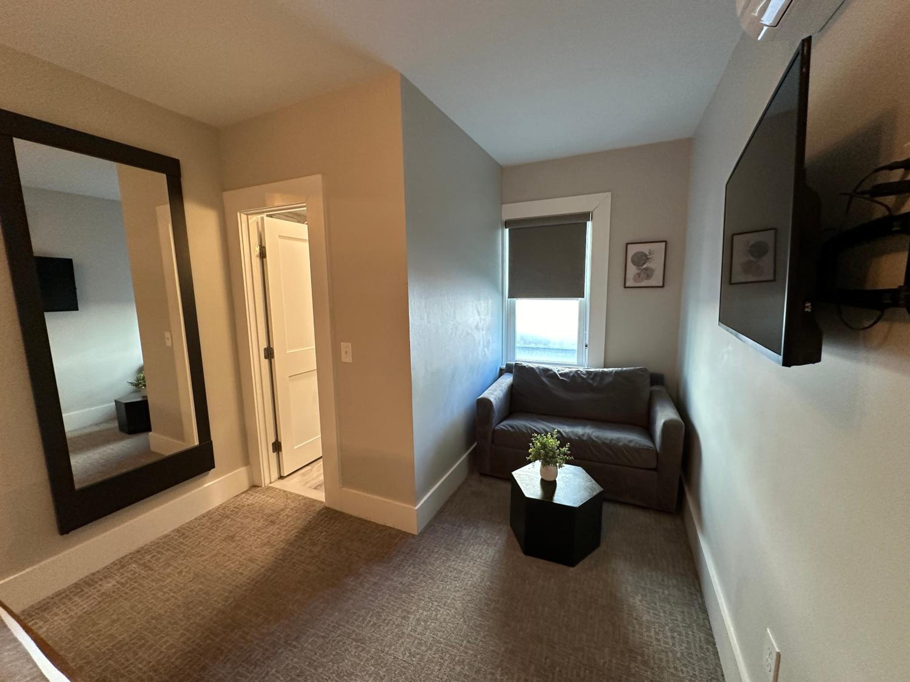 Triple Room with Bath photo 3
