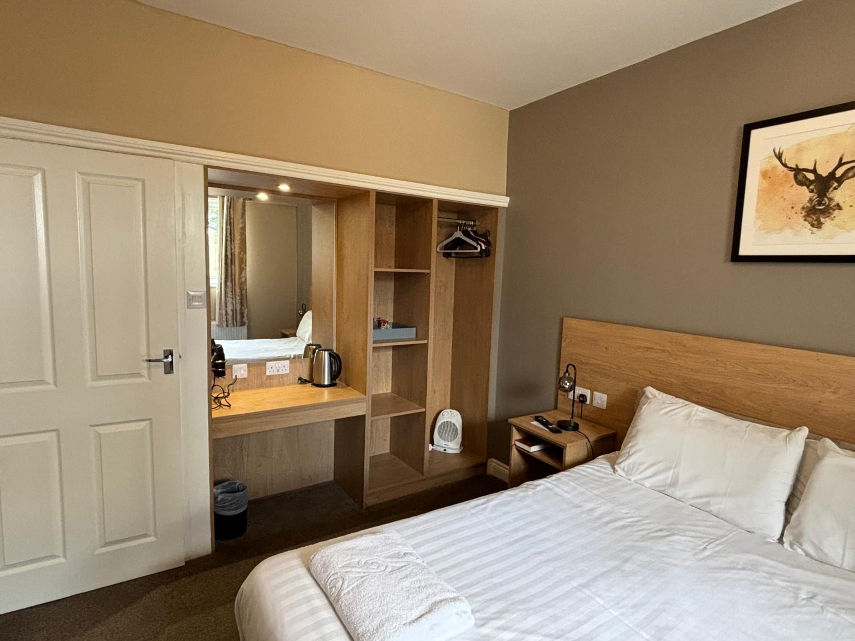 Standard Double Room - Photo 2