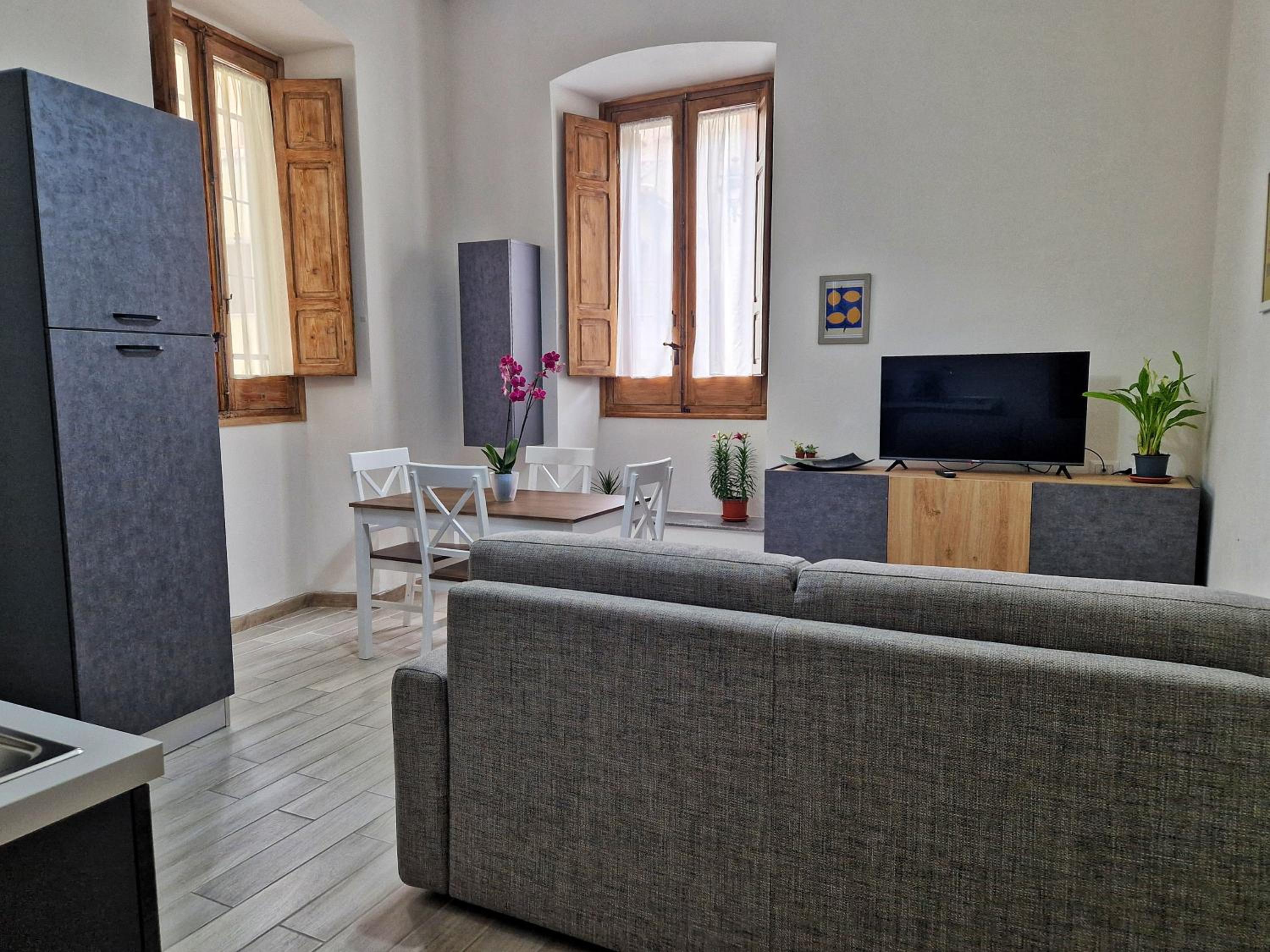 One-Bedroom Apartment