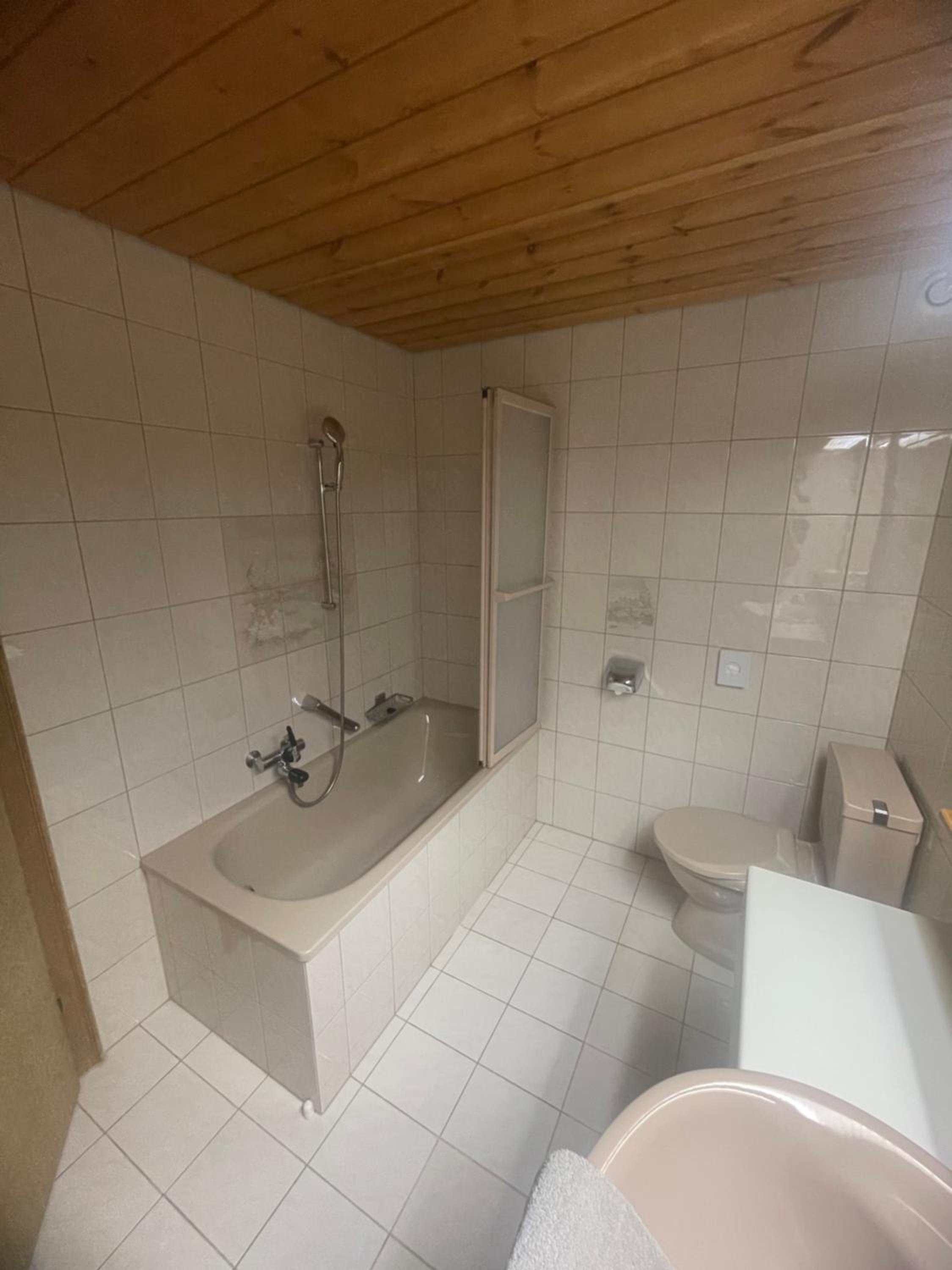 Budget Double Room - Photo 3