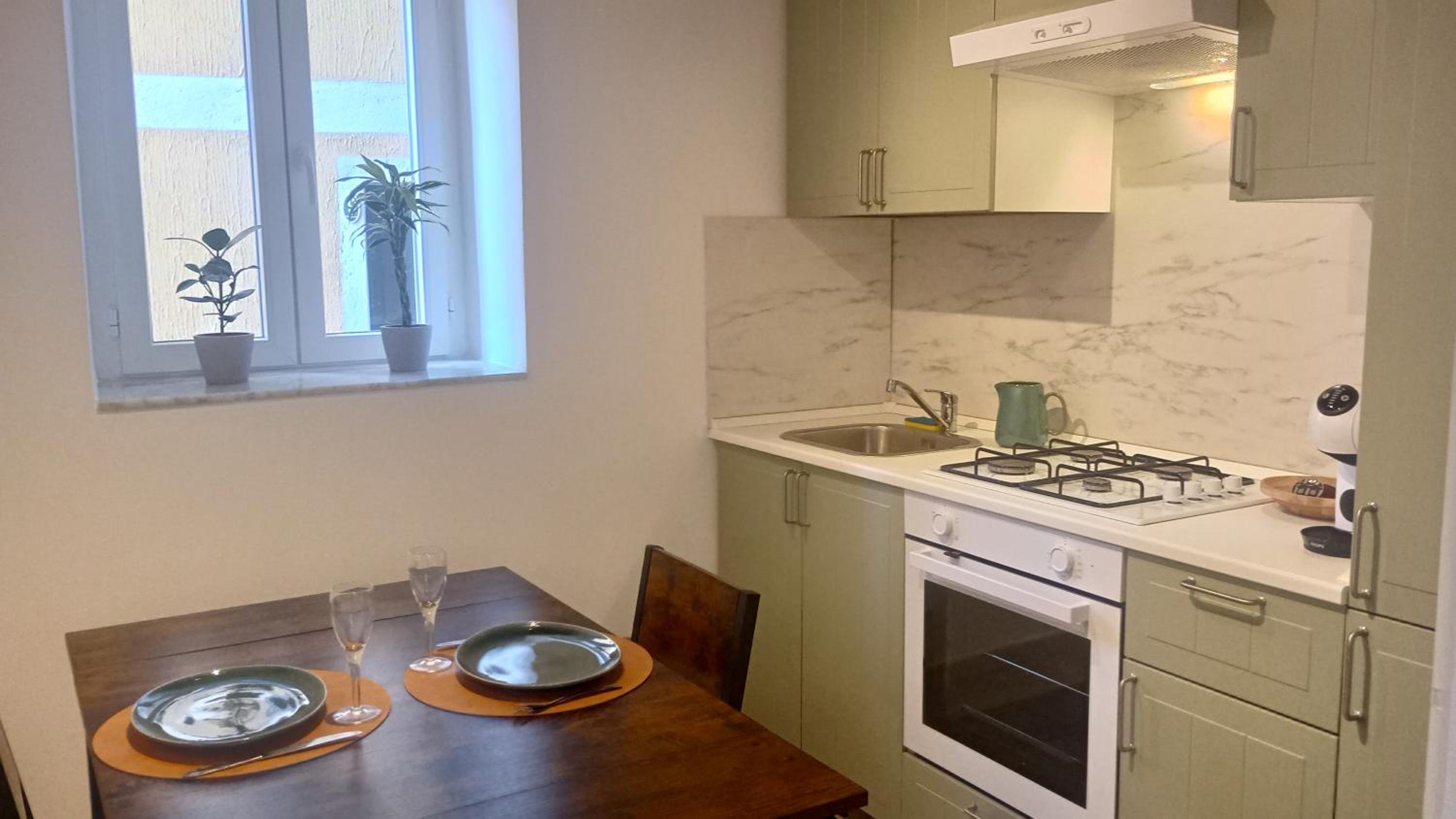 One-Bedroom Apartment photo 2