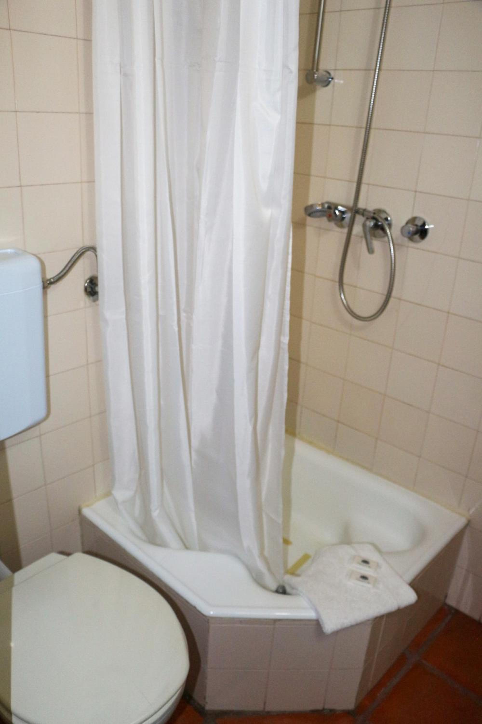 Double or Twin Room photo 2
