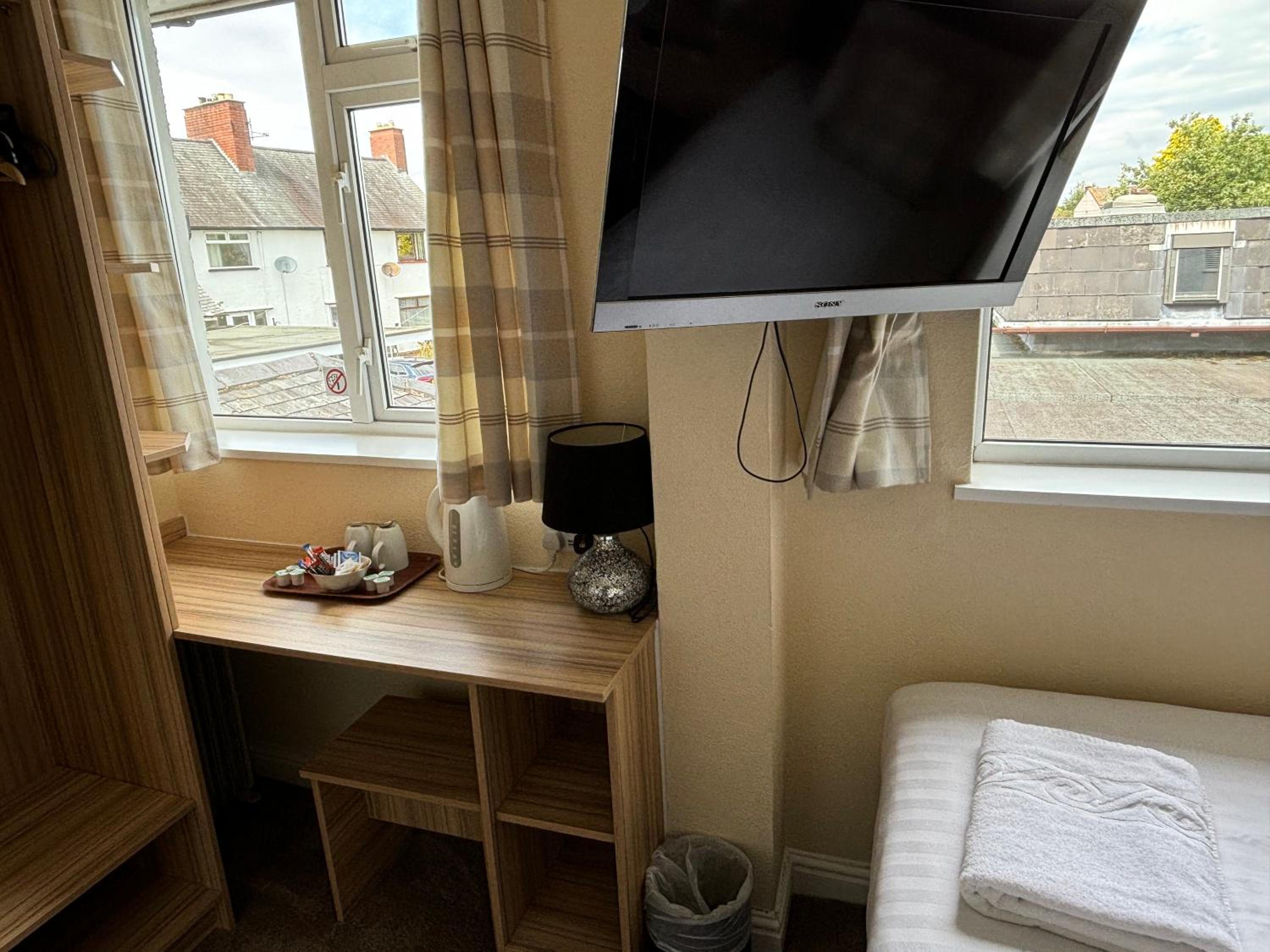 Classic Twin Room - Photo 1