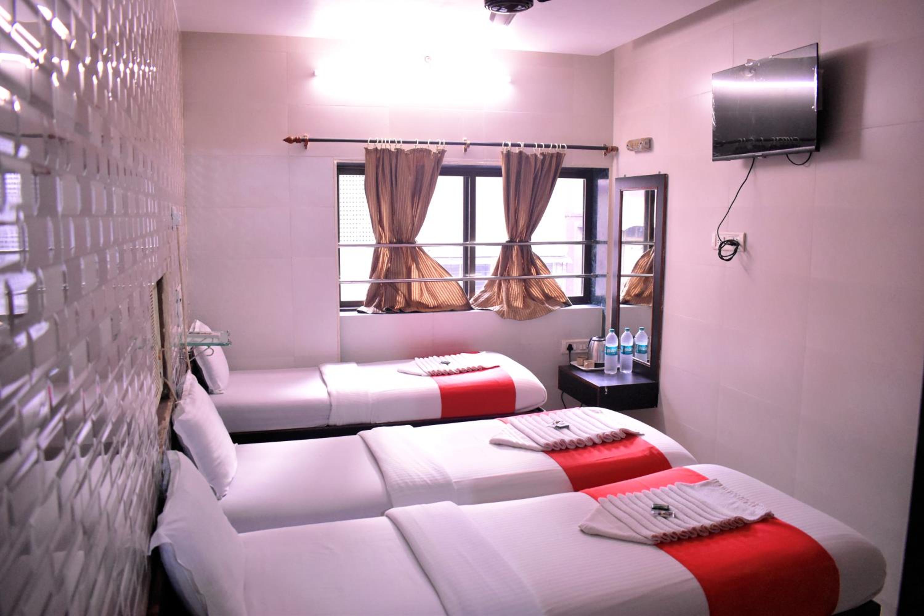 Classic Triple Room
