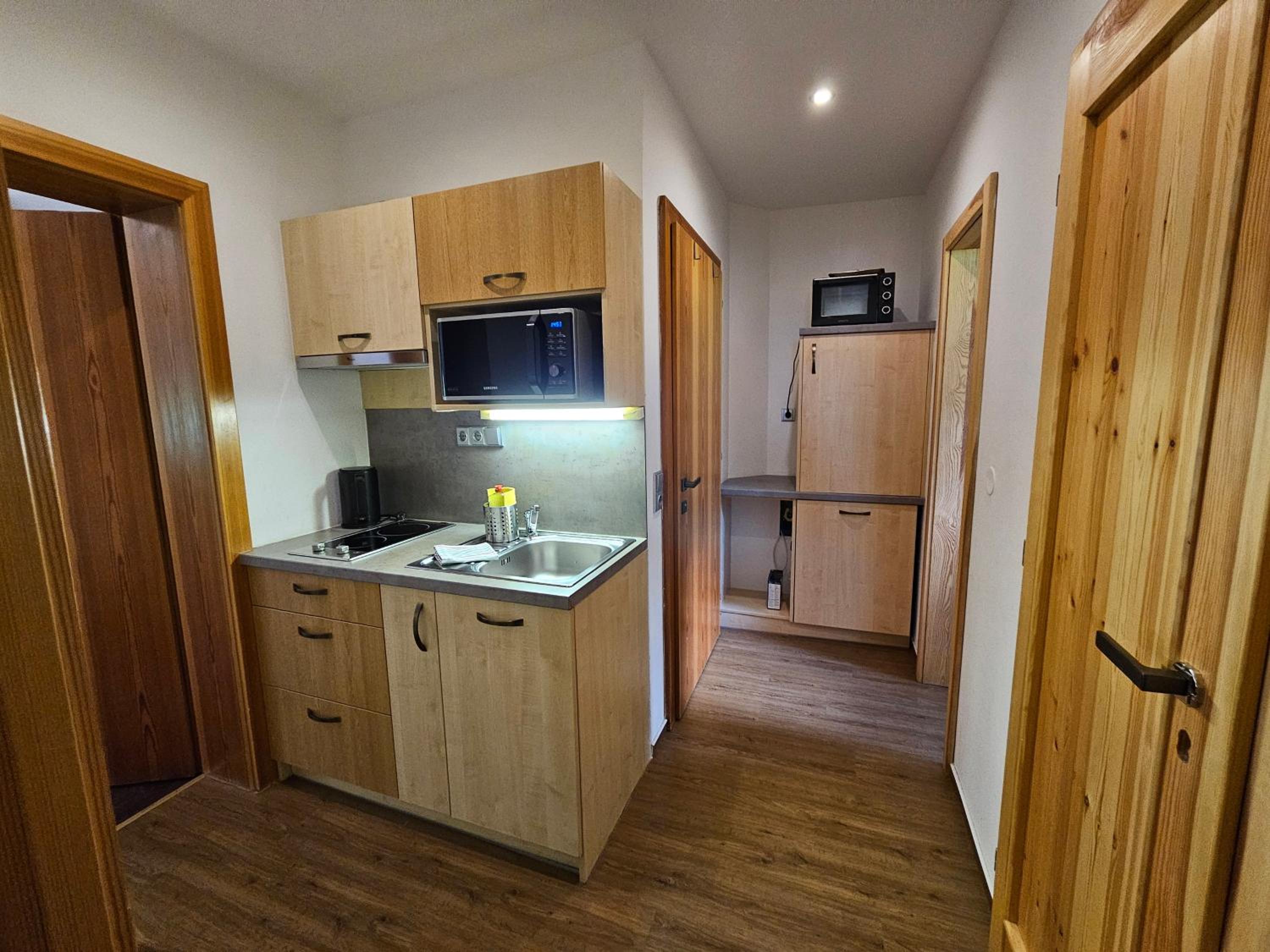Two-Bedroom Apartment (2-5 Adults) photo 2