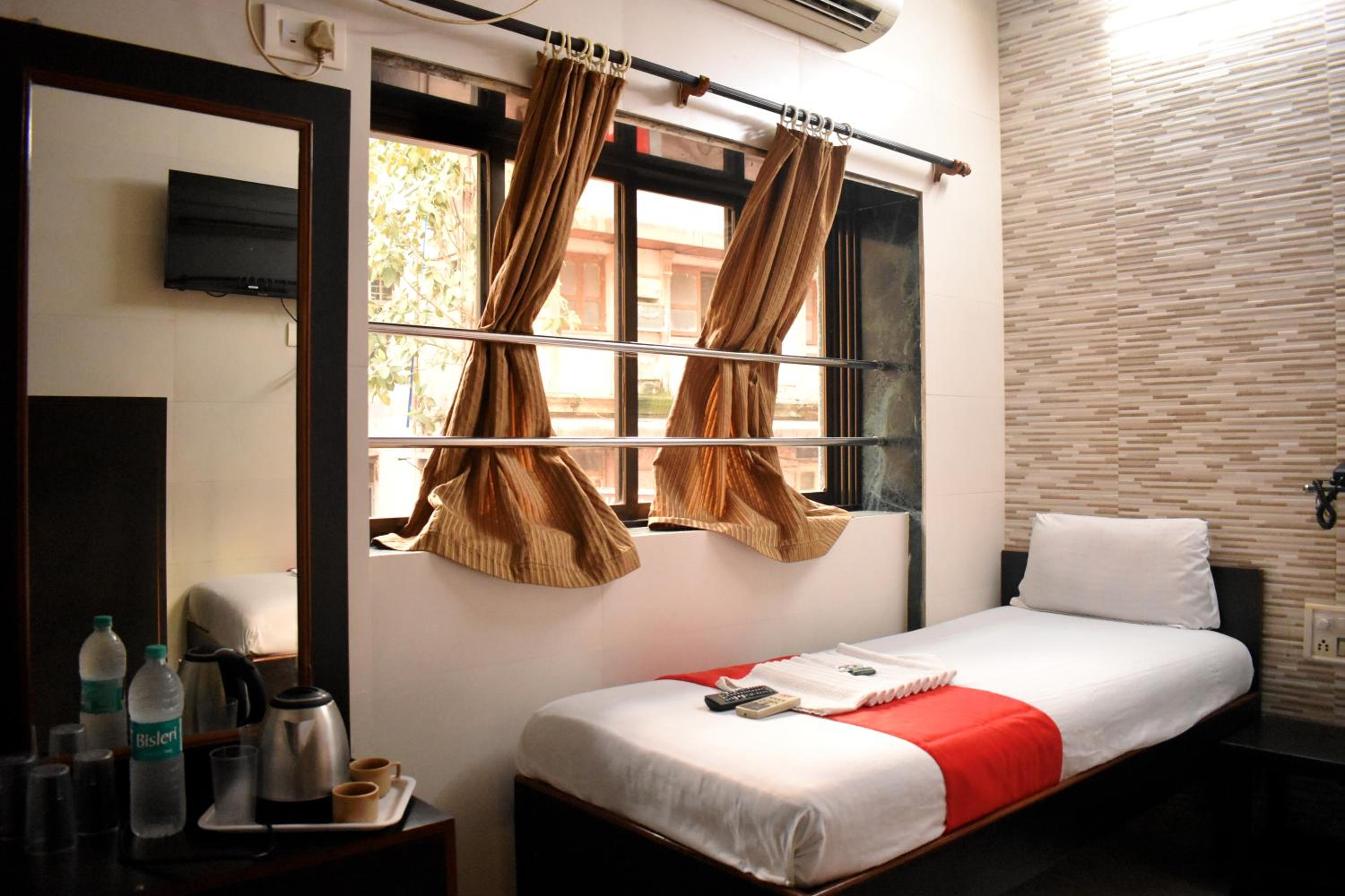 Single Room With Private Bathroom