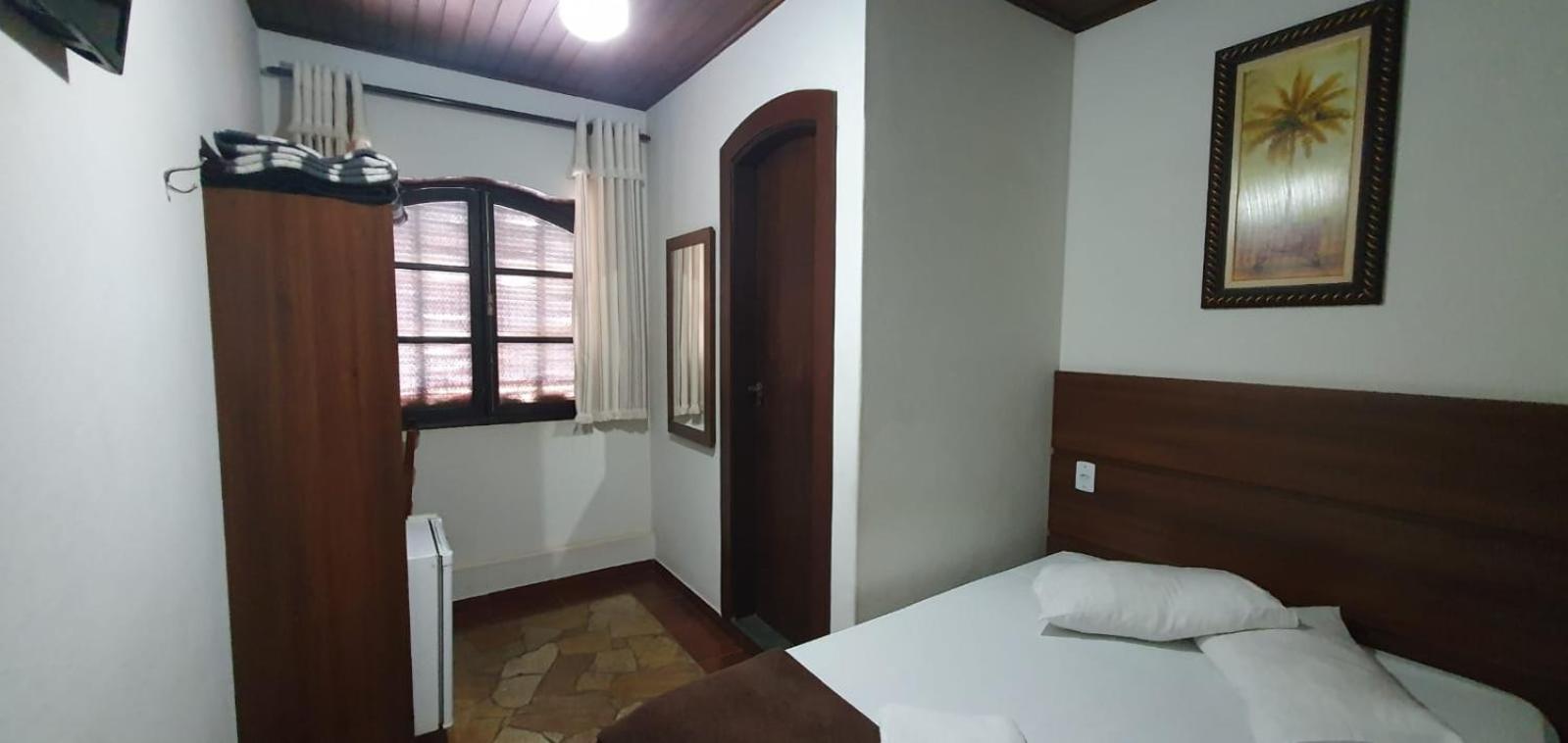 Double Room - Photo 4