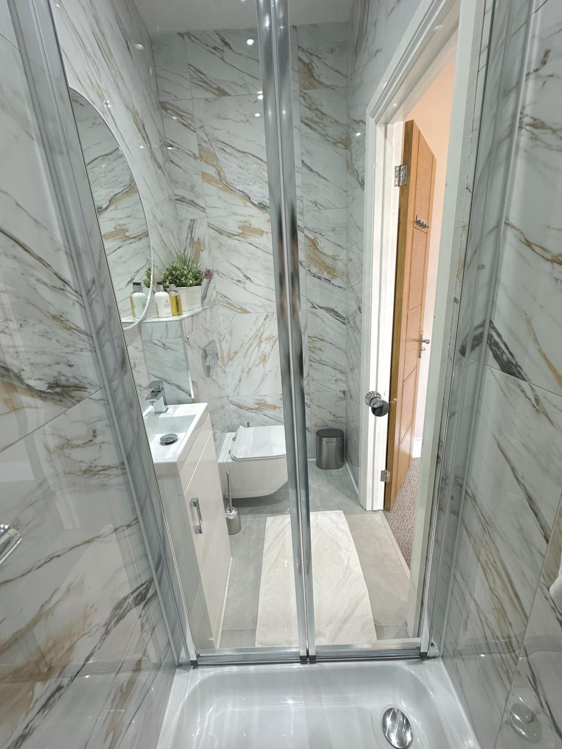 Double Room with Private Bathroom photo 2