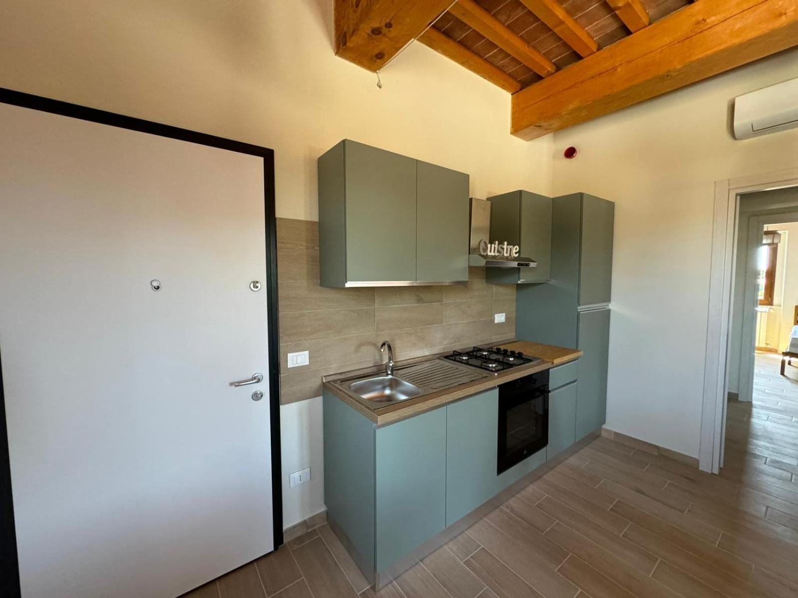 Deluxe Two-Bedroom Apartment With Garden View photo 3