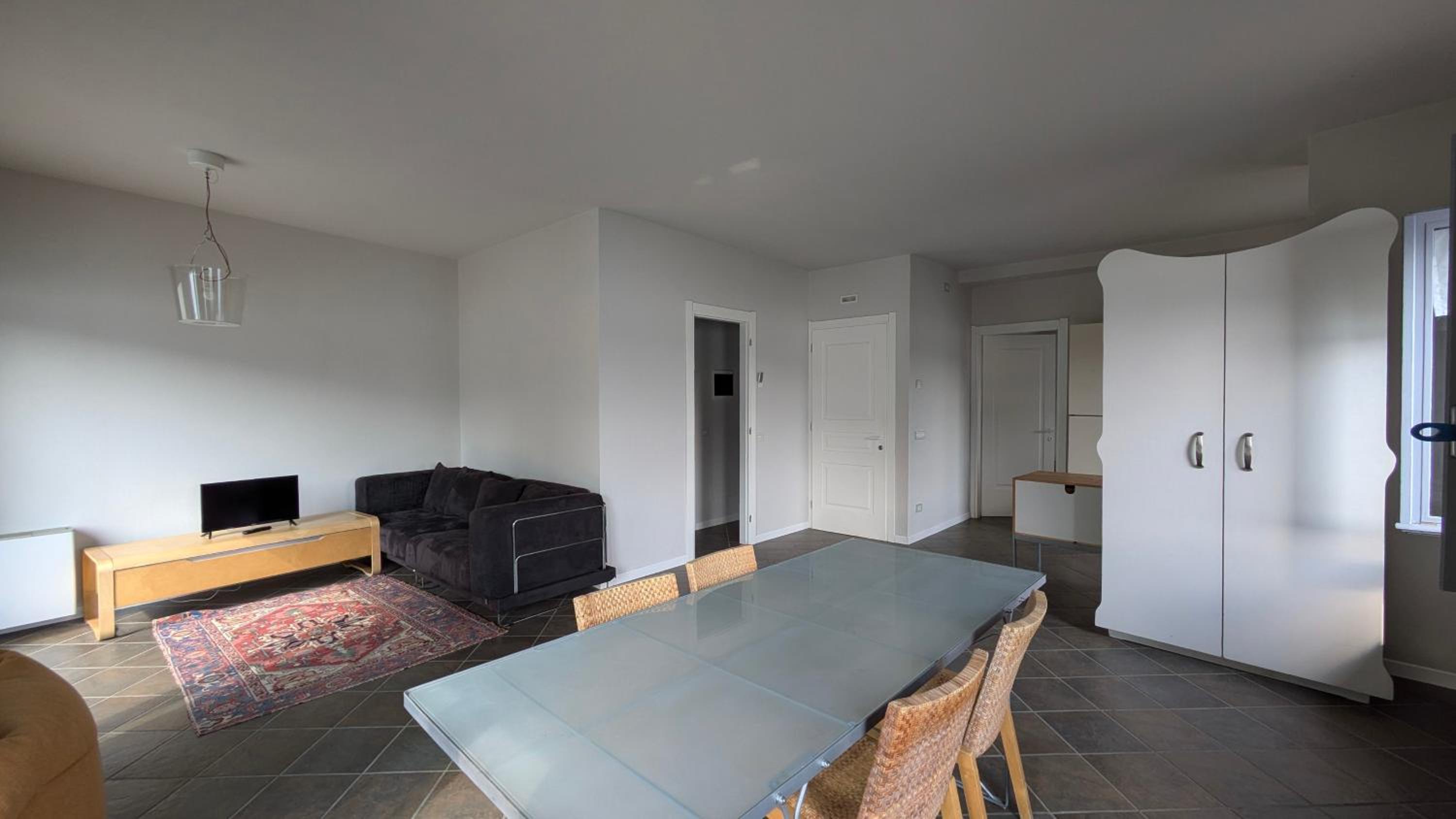 Apartment with Lake View - Photo 30