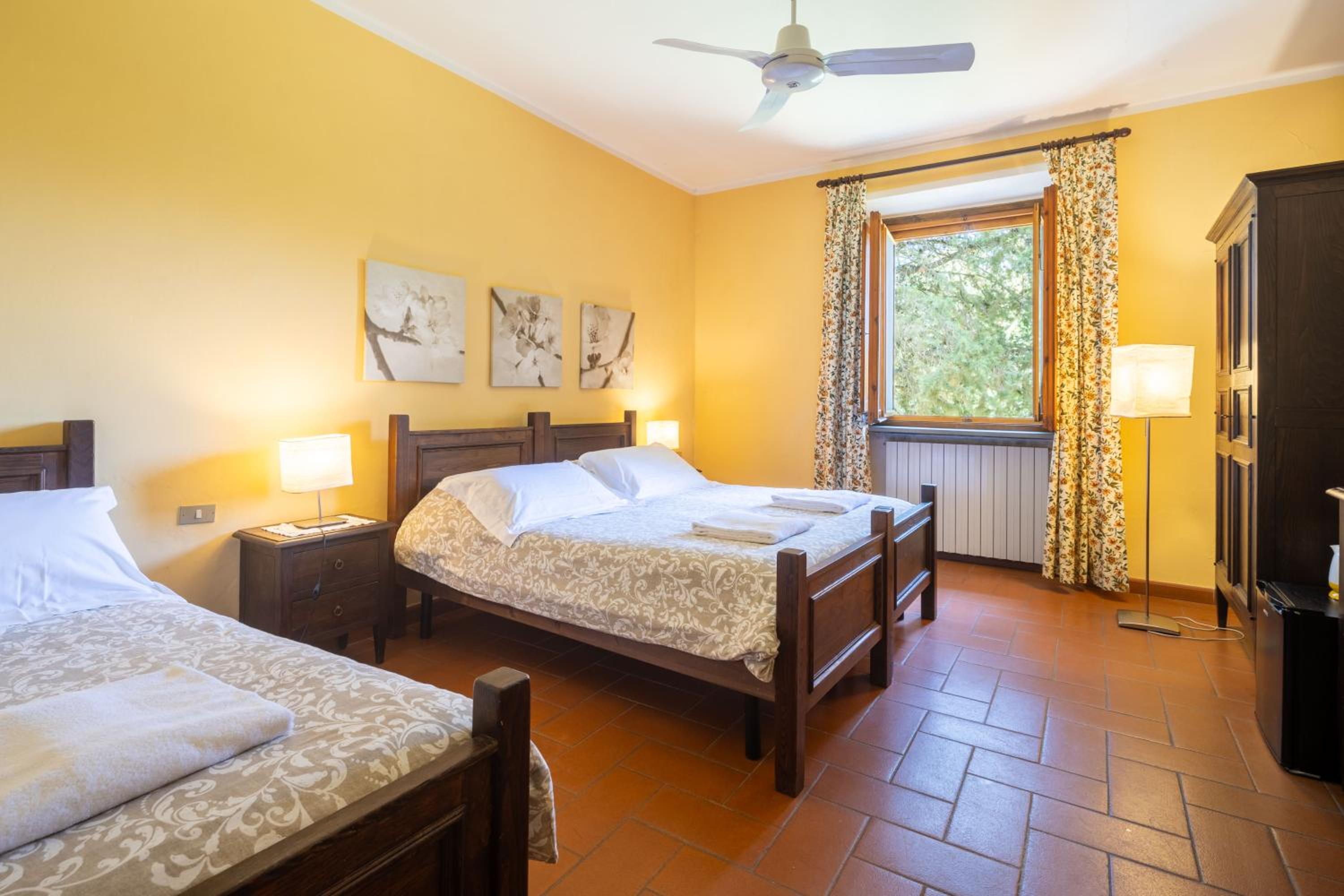 Triple Room