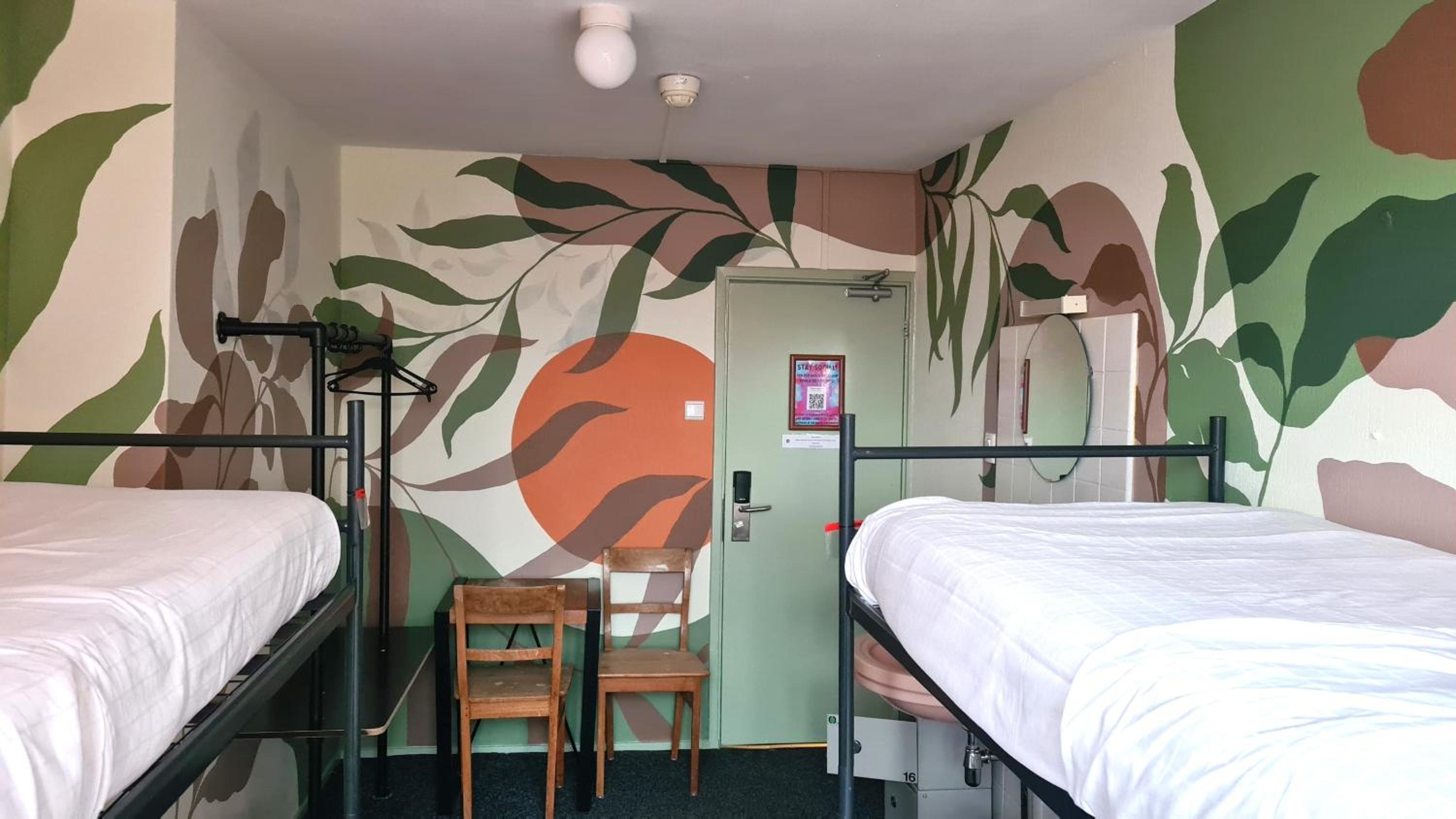Bed in 4-Bed Female Dormitory Room photo 2