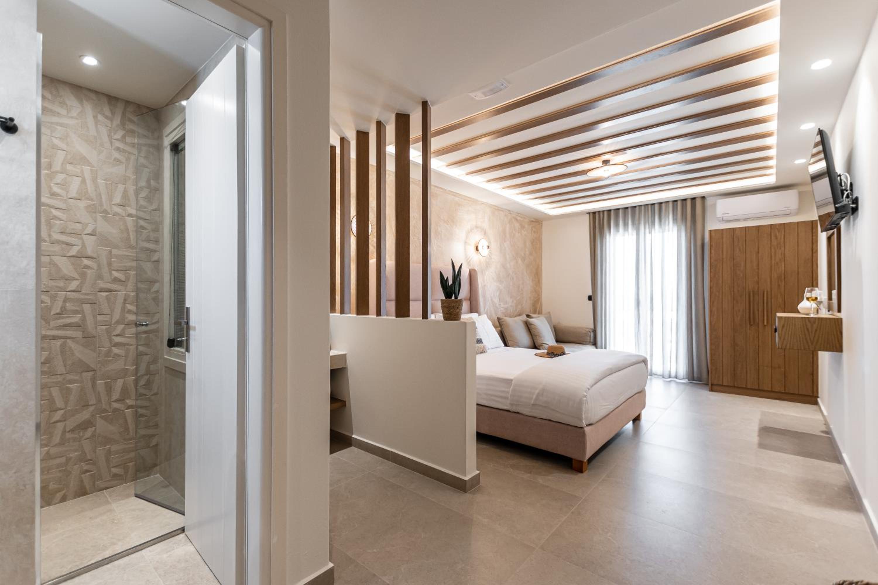 Superior Suite with Sea View photo 2