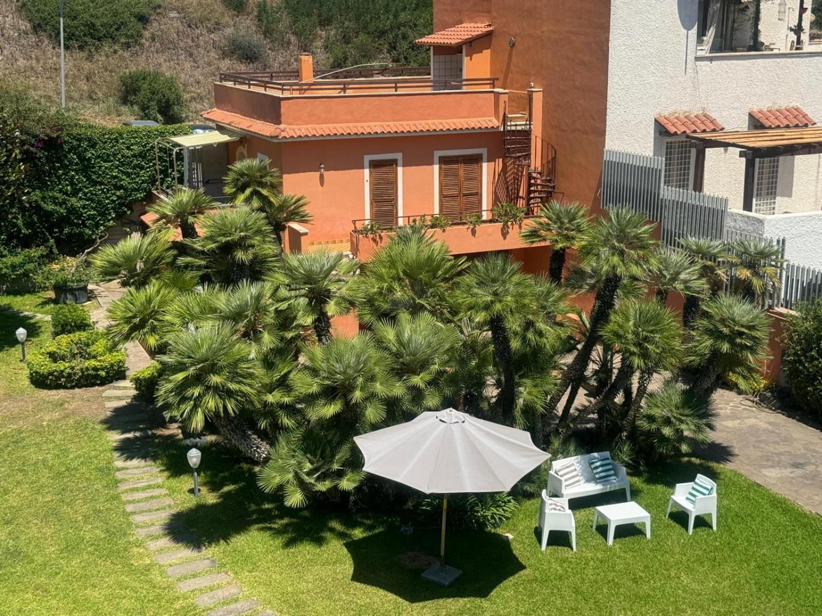 Apartment with Sea View photo 2