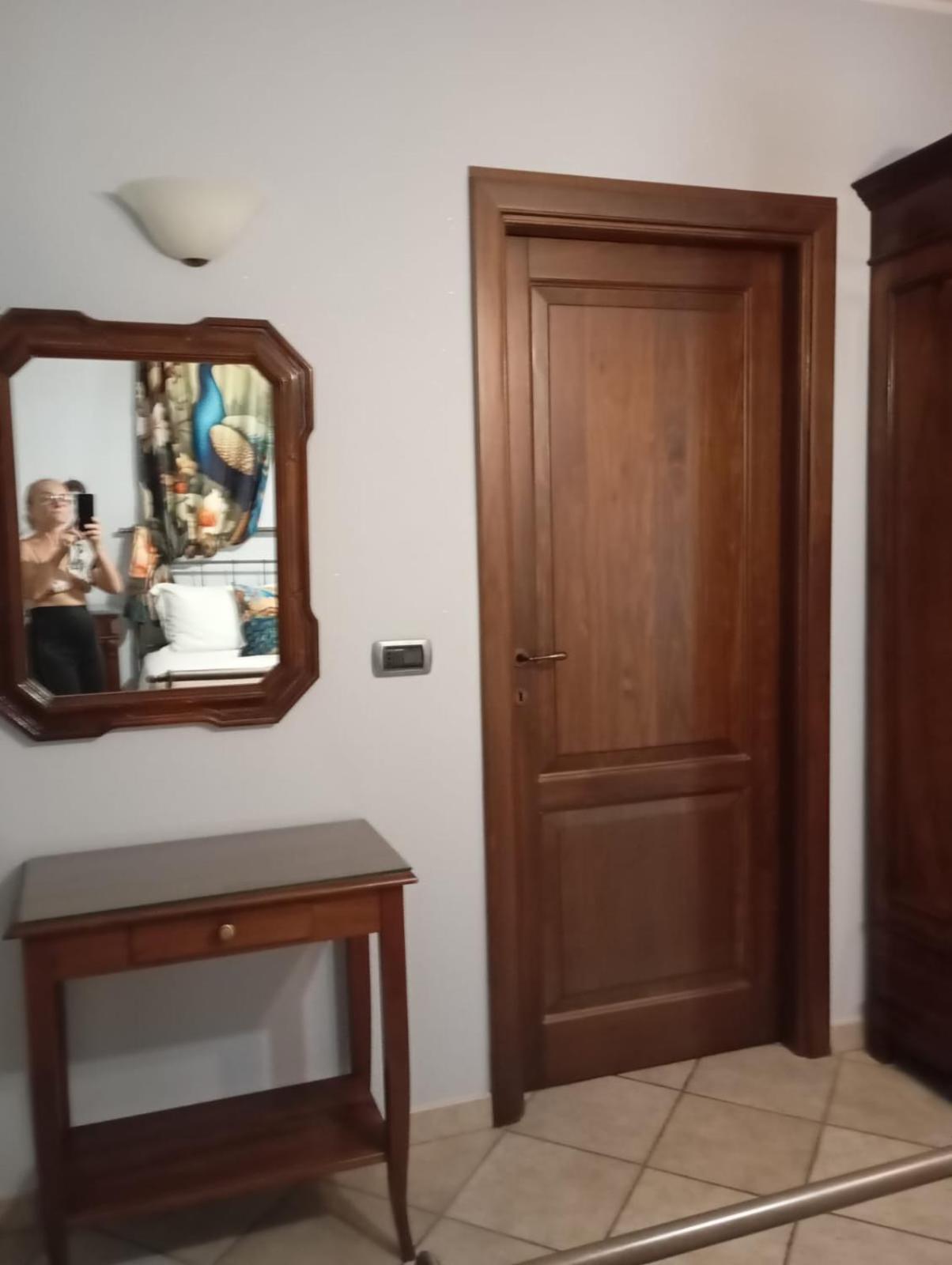 Standard Queen Room - Photo 5