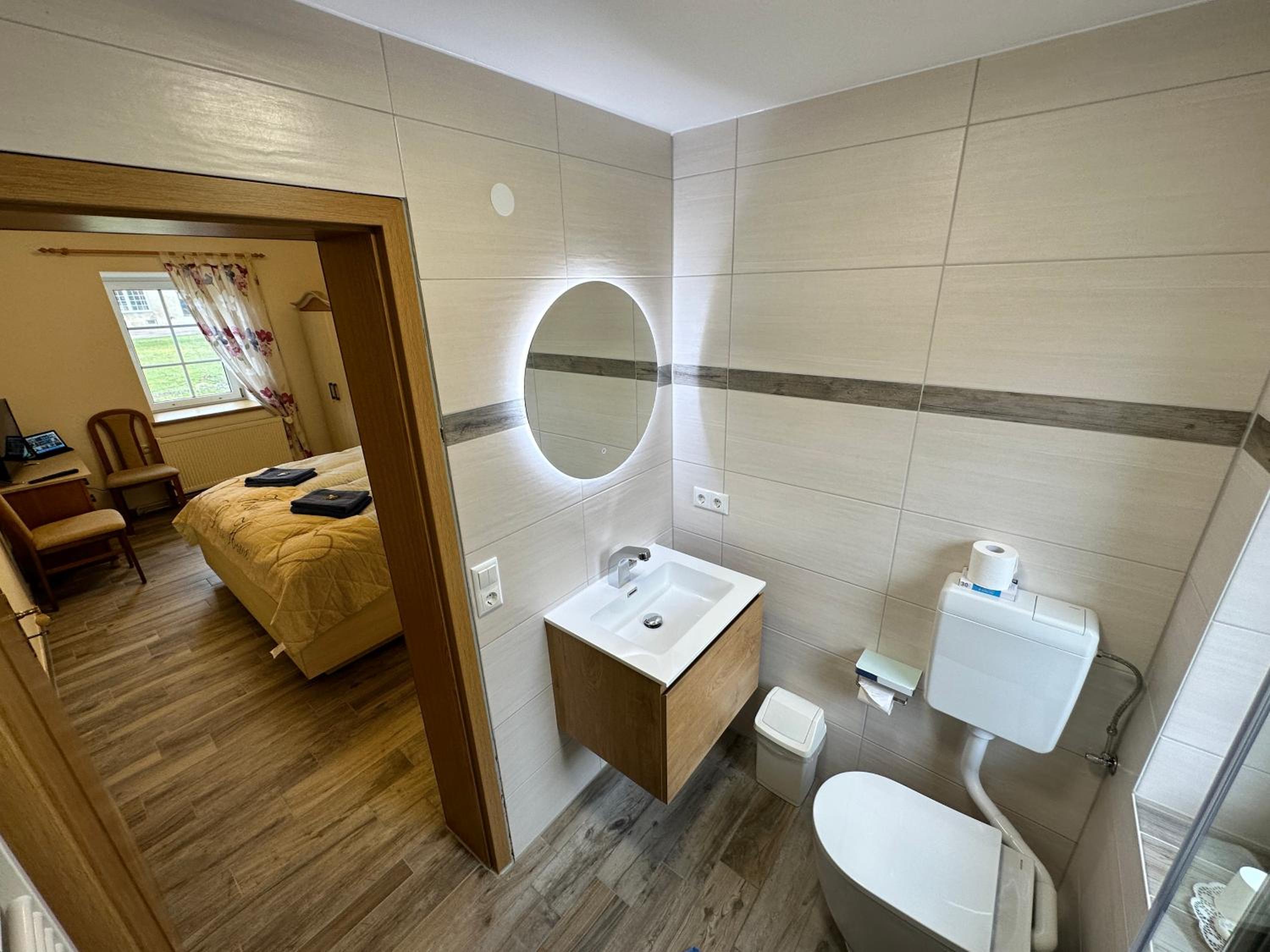 Standard Double Room - Photo 29