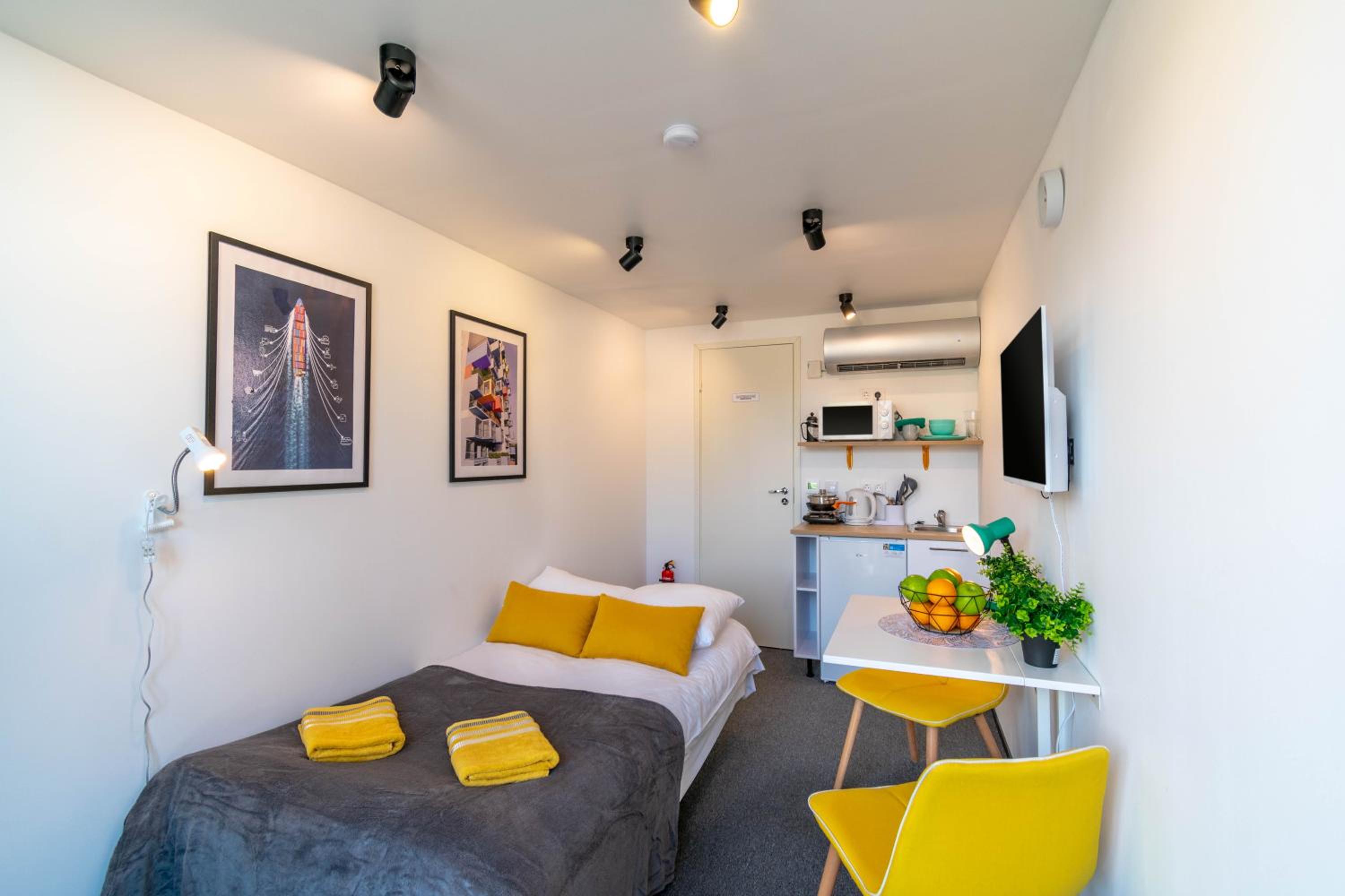 Studio Apartment