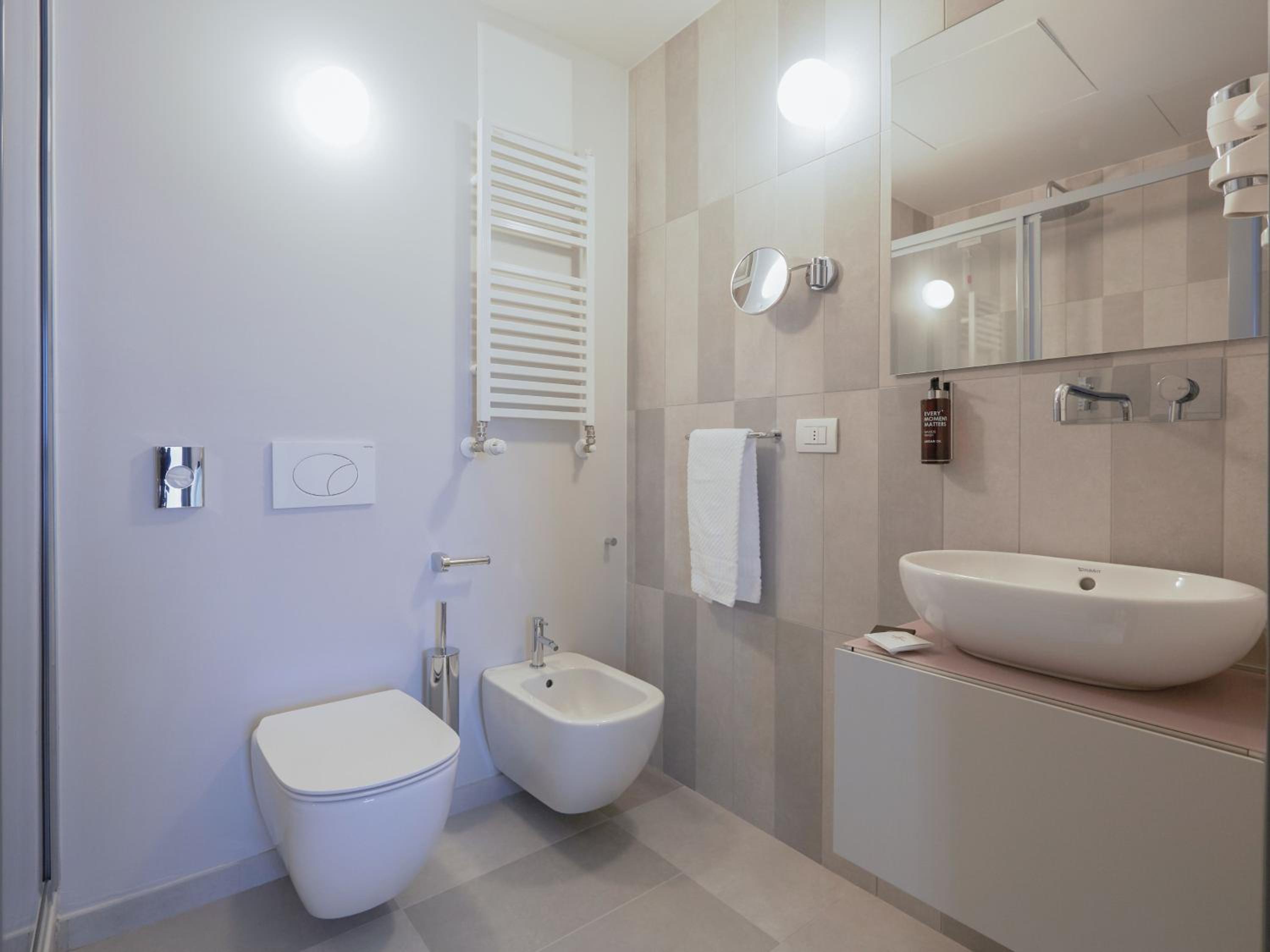 Available room