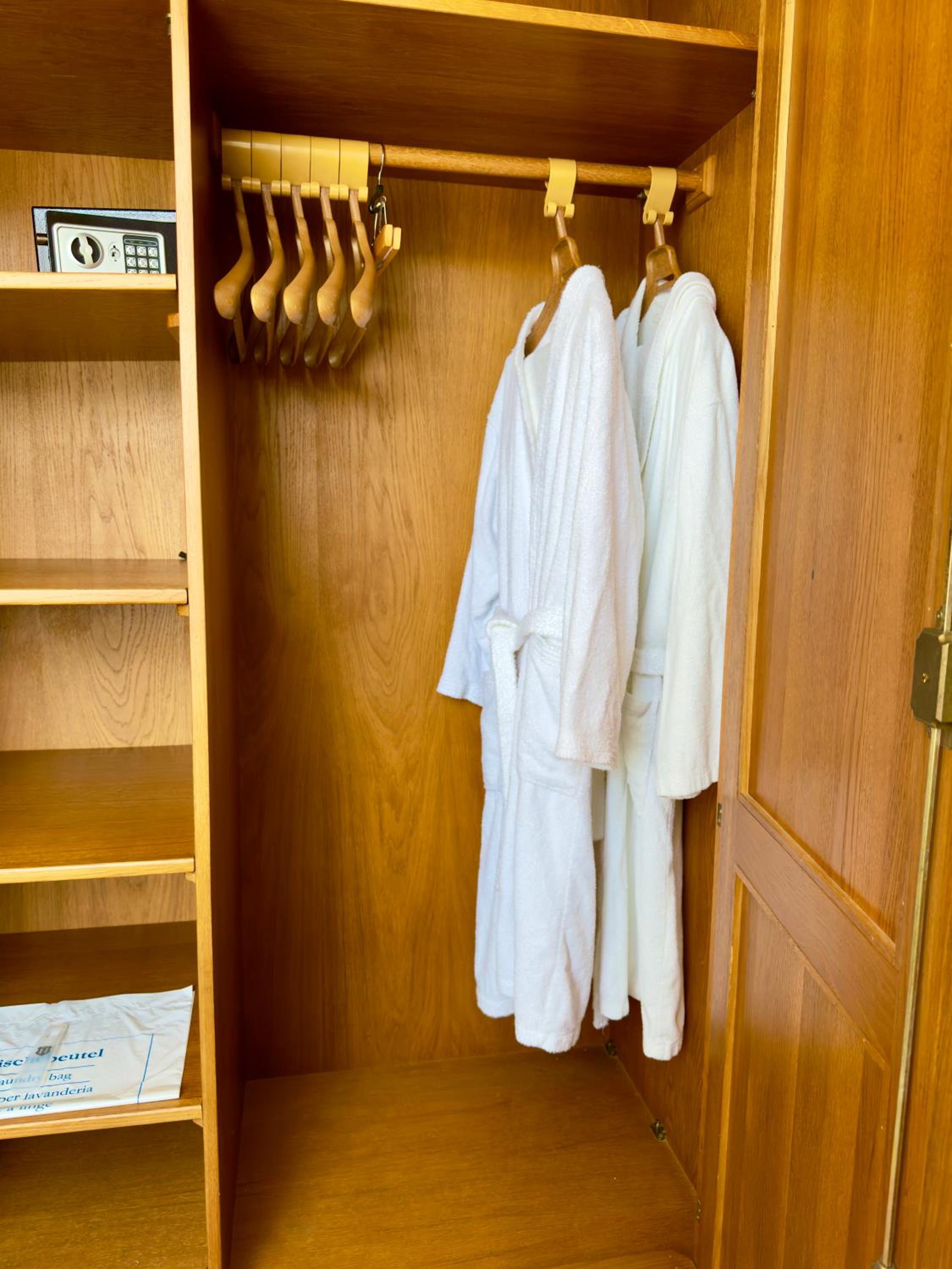 Deluxe Double Room - Photo 1