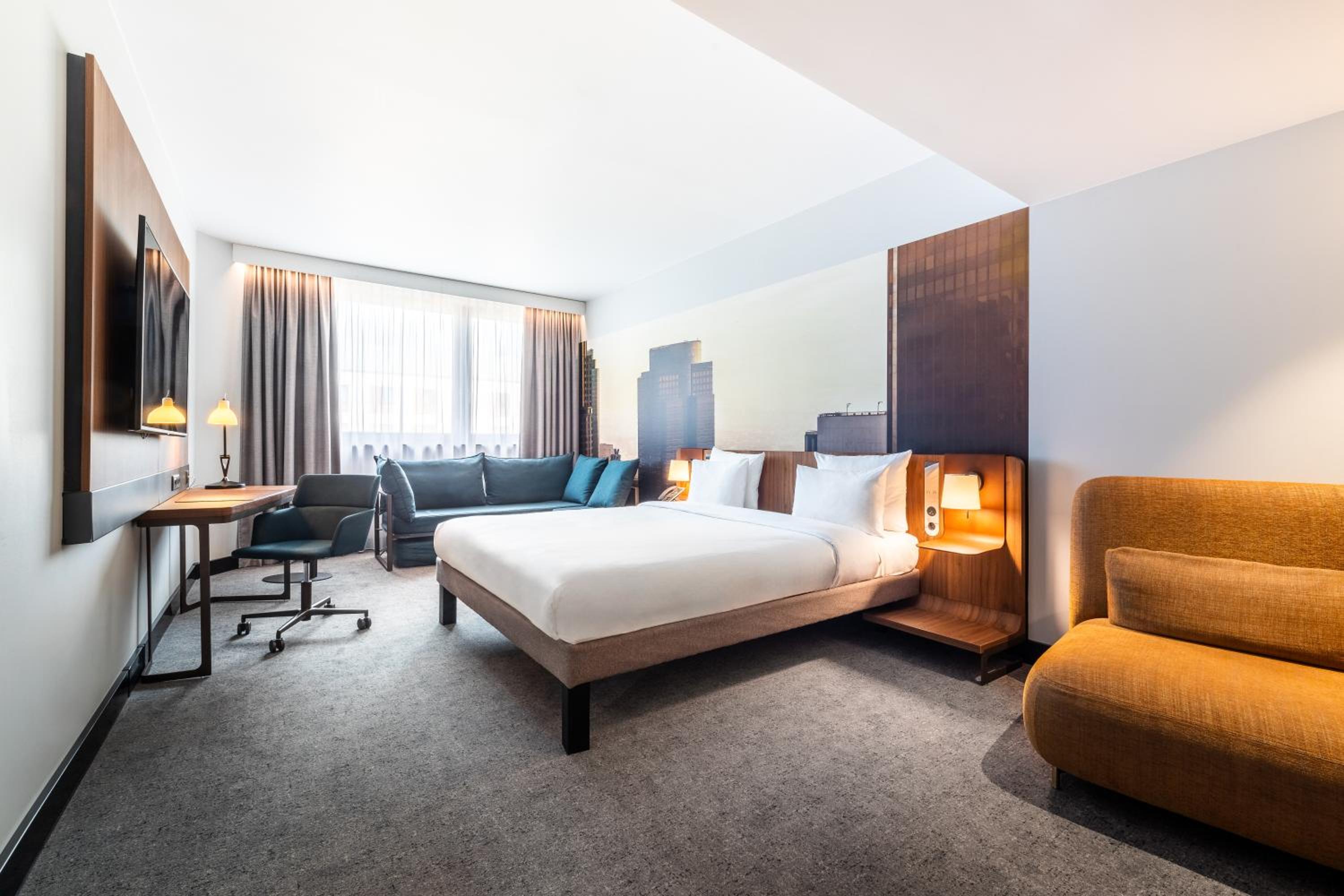 Executive Double Room with Sofa - Photo 8