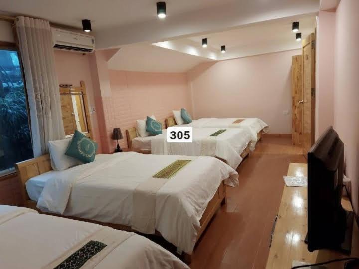 Family Room - Photo 1