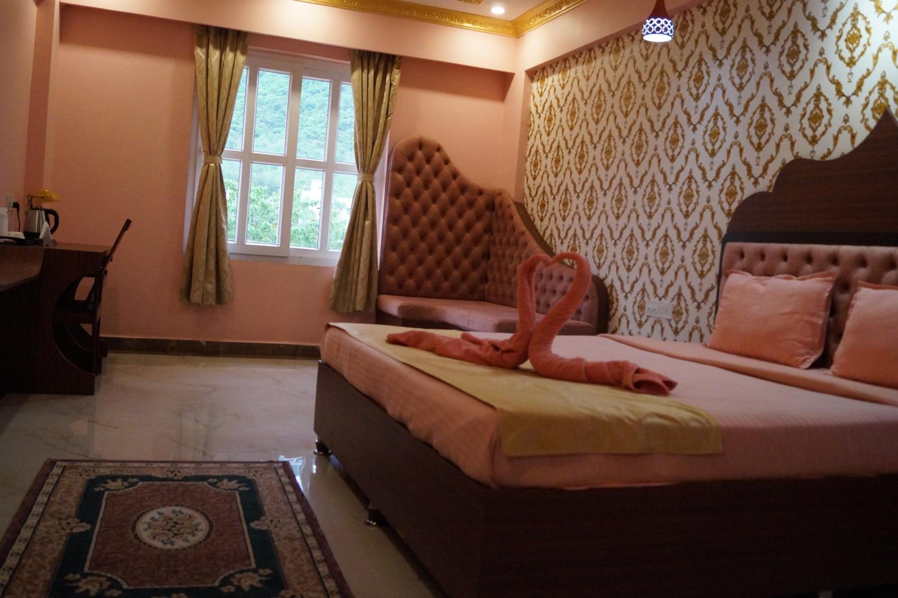 Deluxe Family Room
