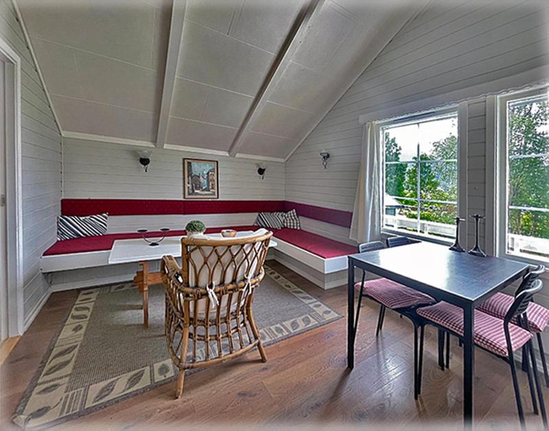 Cottage photo 2