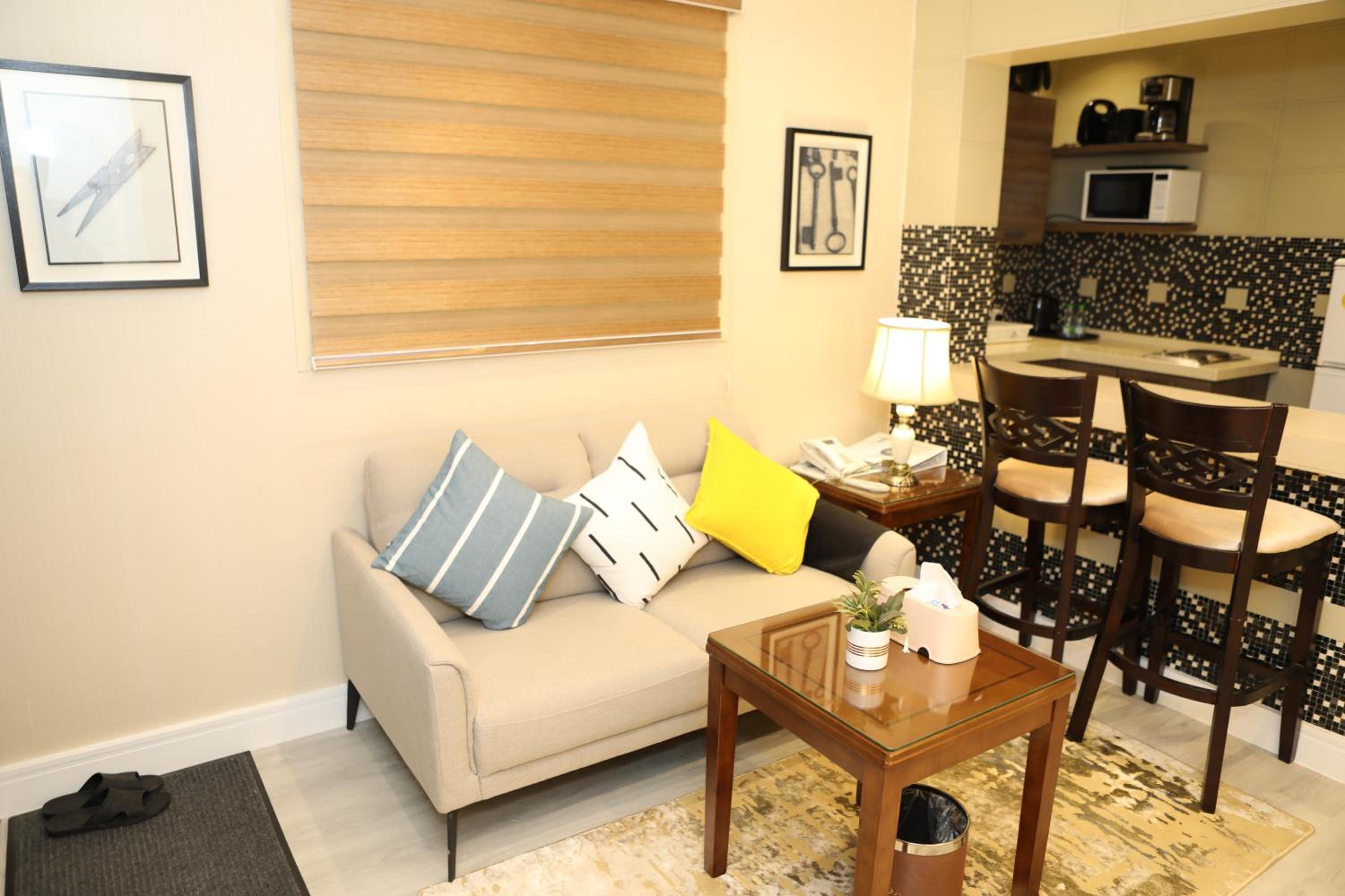 One-Bedroom Apartment