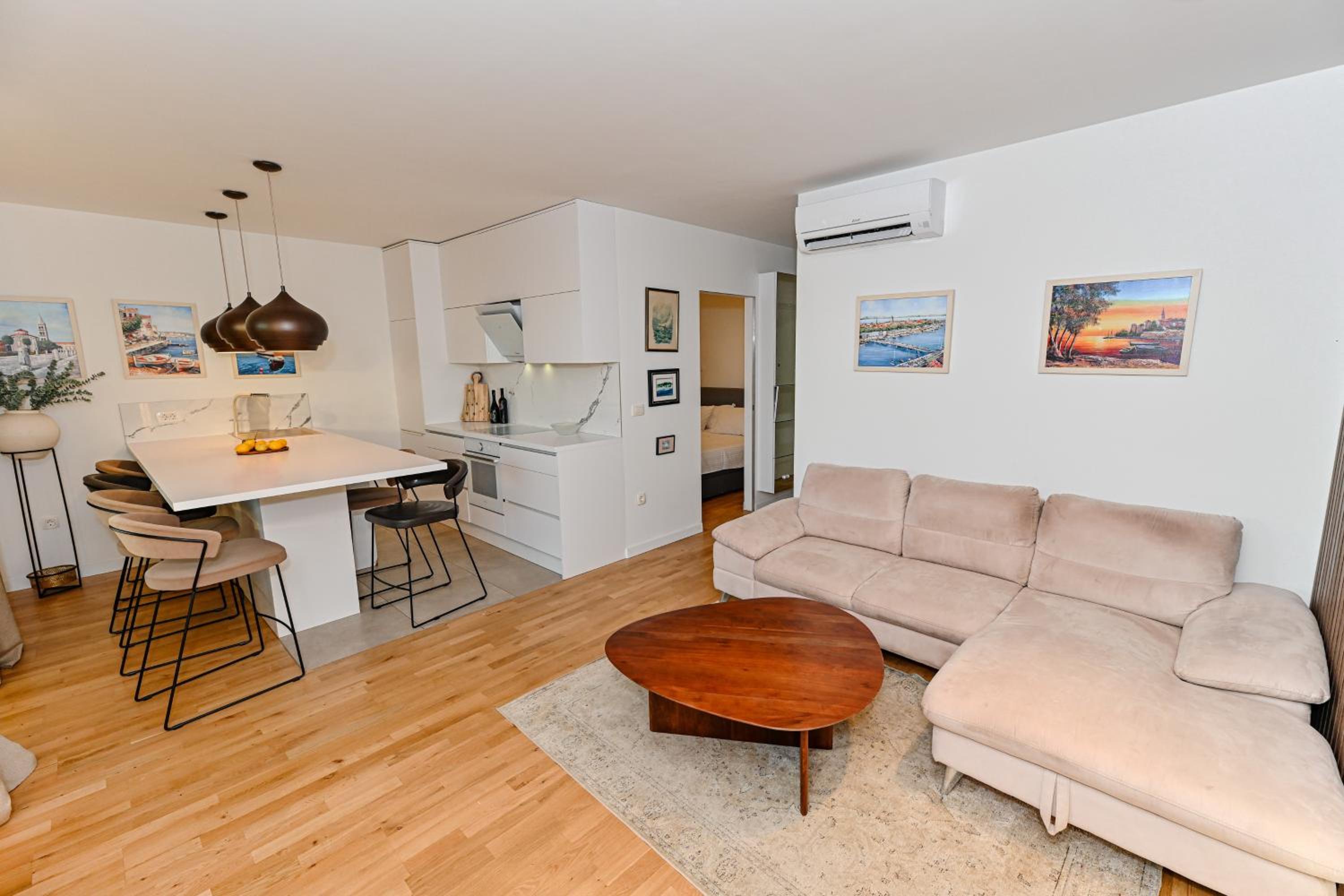 Two-Bedroom Apartment with Terrace and Sea View