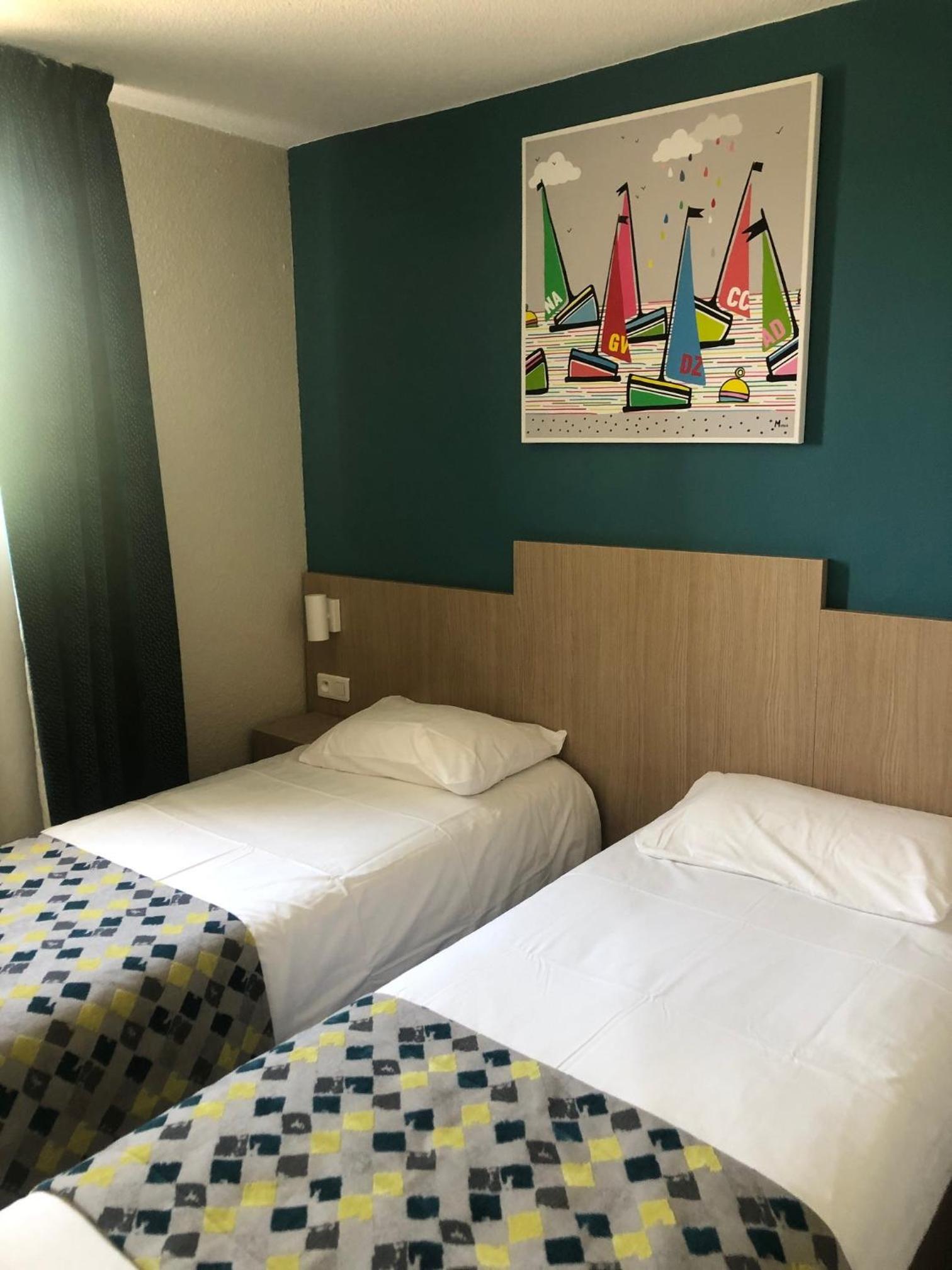 Superior Quadruple Room photo 2