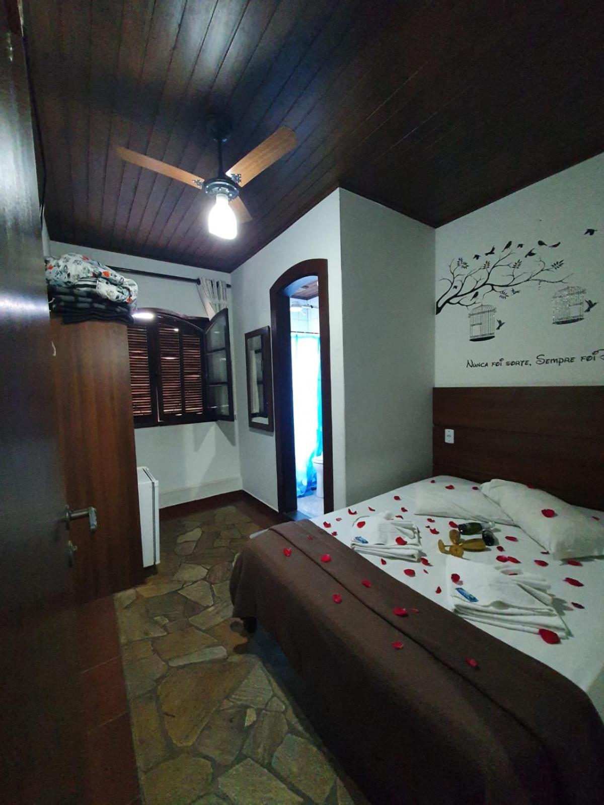 Double Room - Photo 5