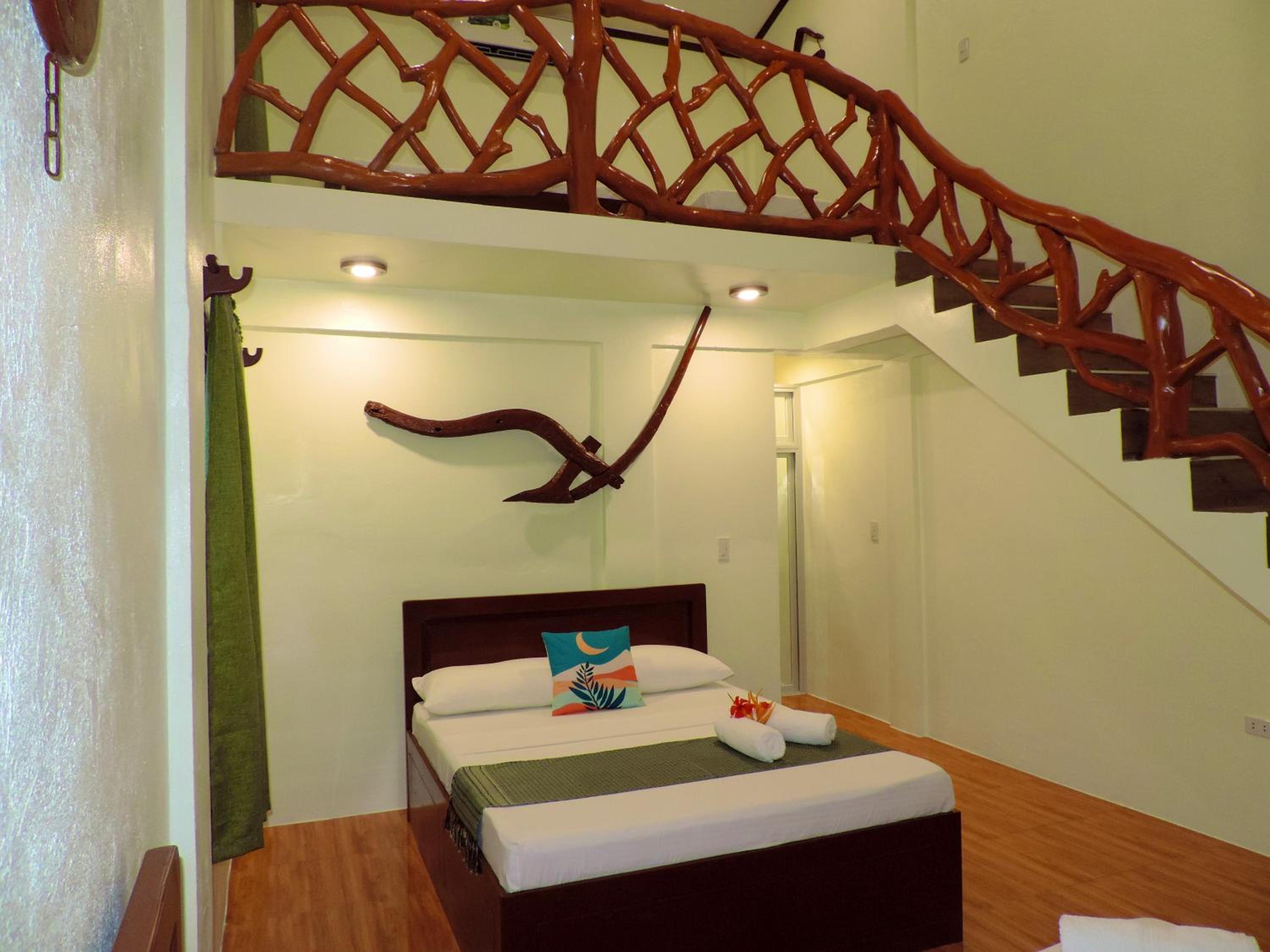 Family Room - Photo 1