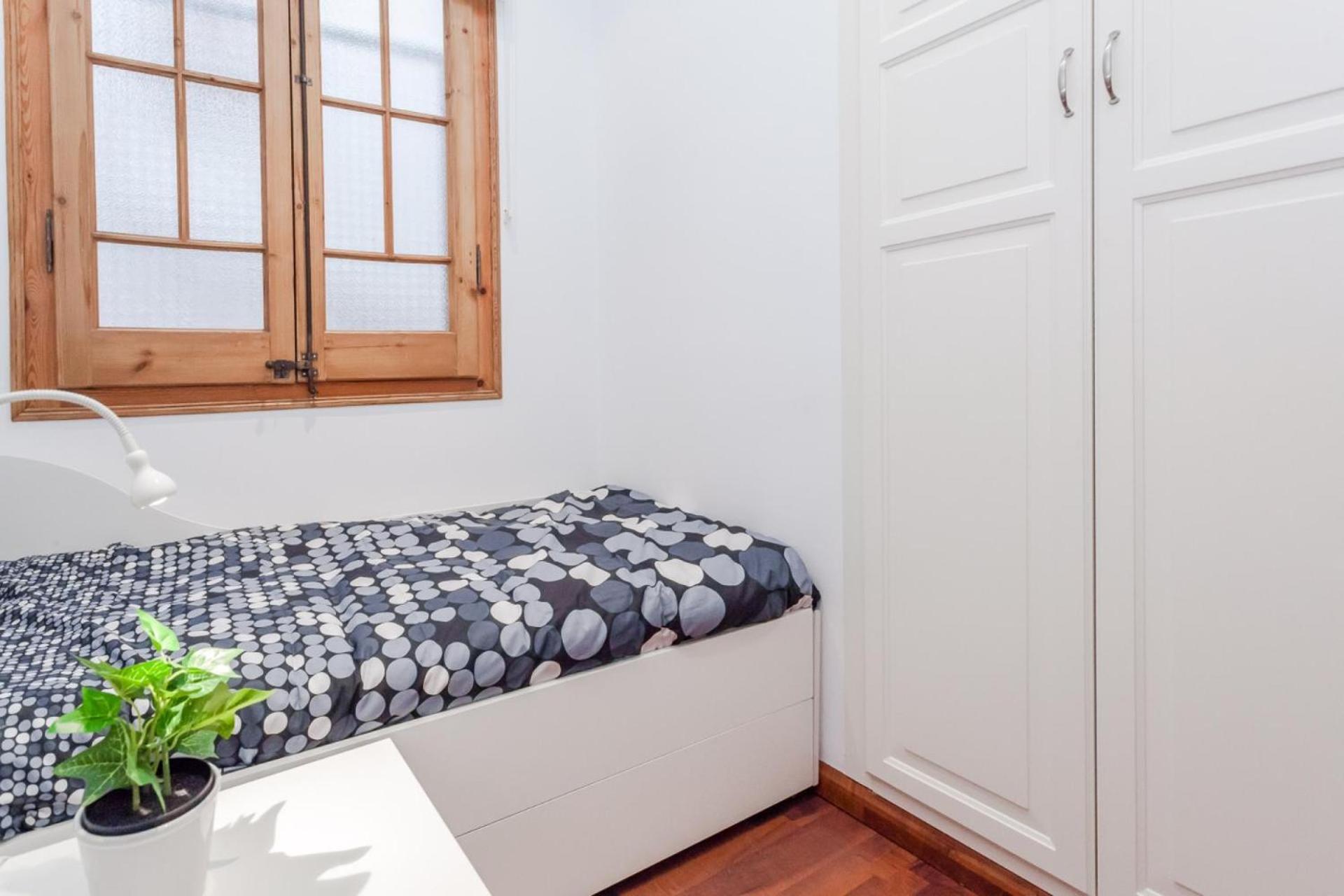 Two-Bedroom Apartment photo 2