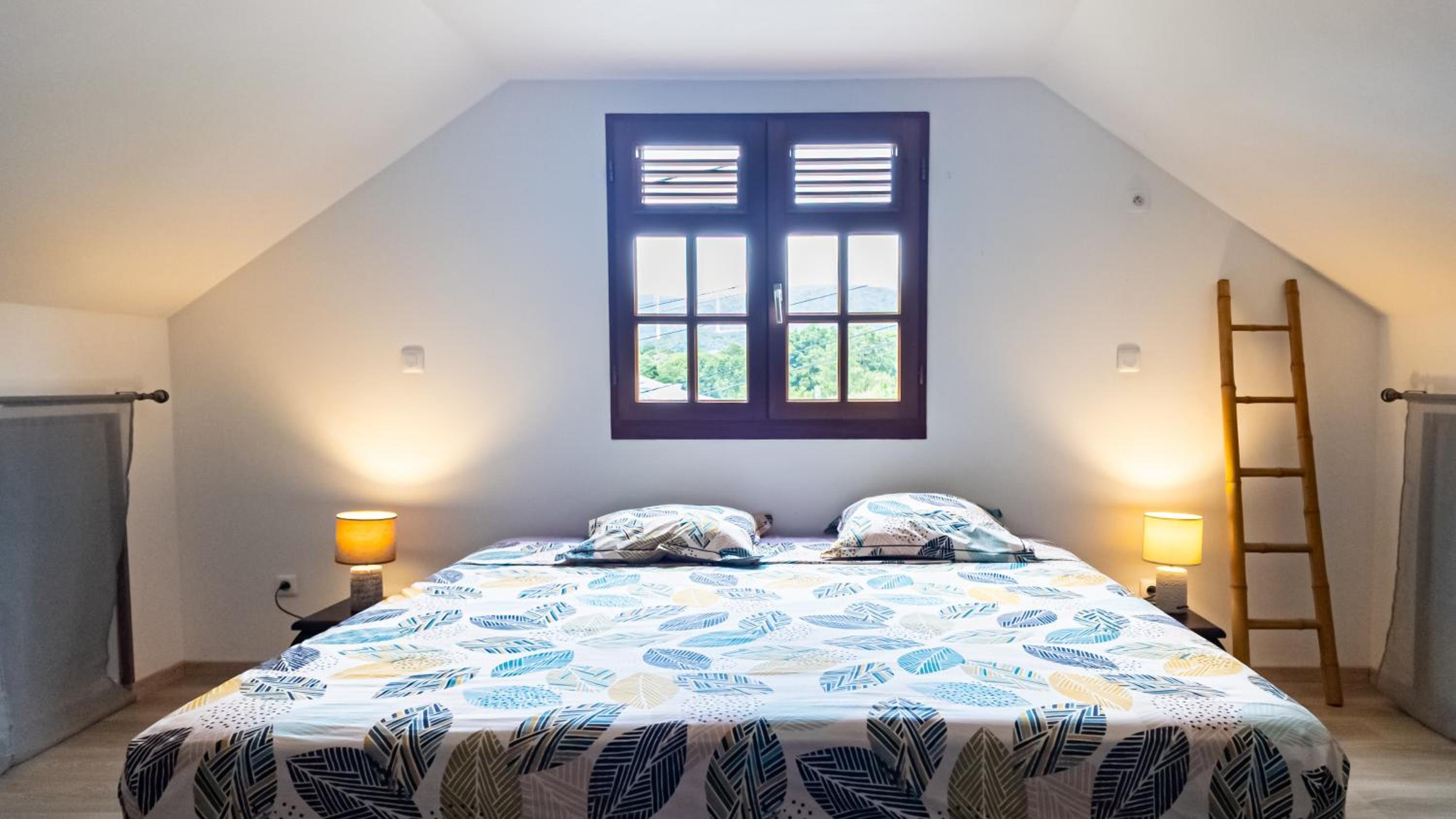 Three-Bedroom House photo 1