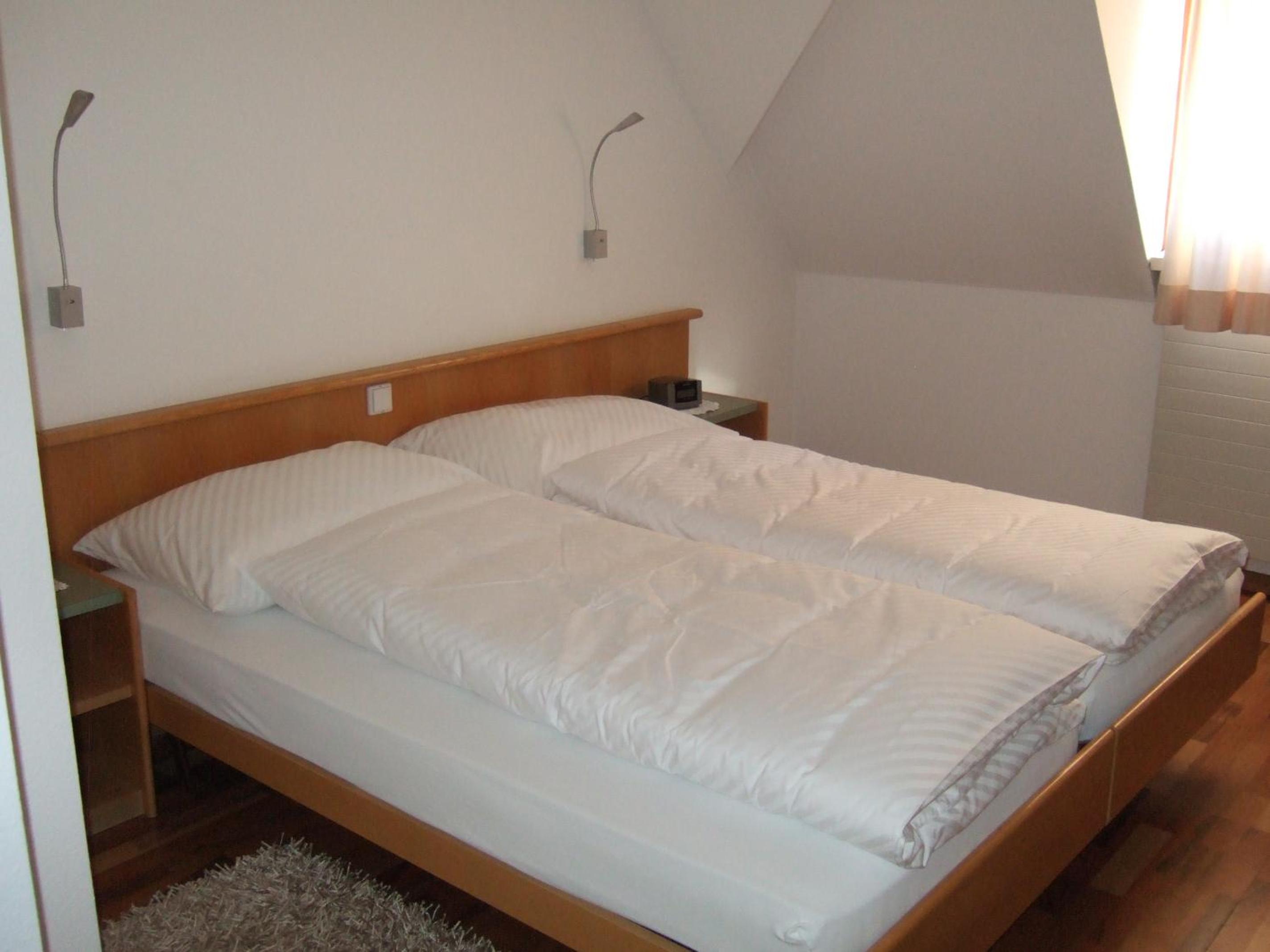 Double Room - Photo 3