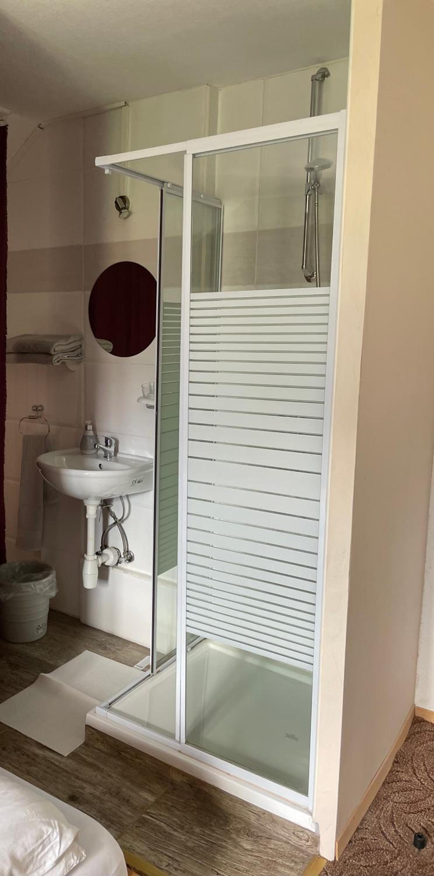 Double Room with Shared Toilet photo 2