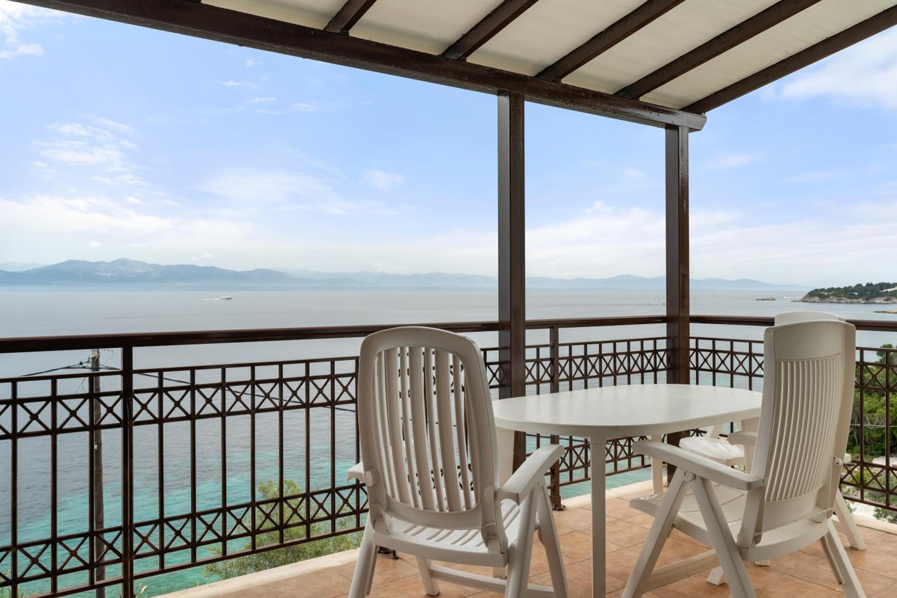 Two-Bedroom Residence Sea View photo 3