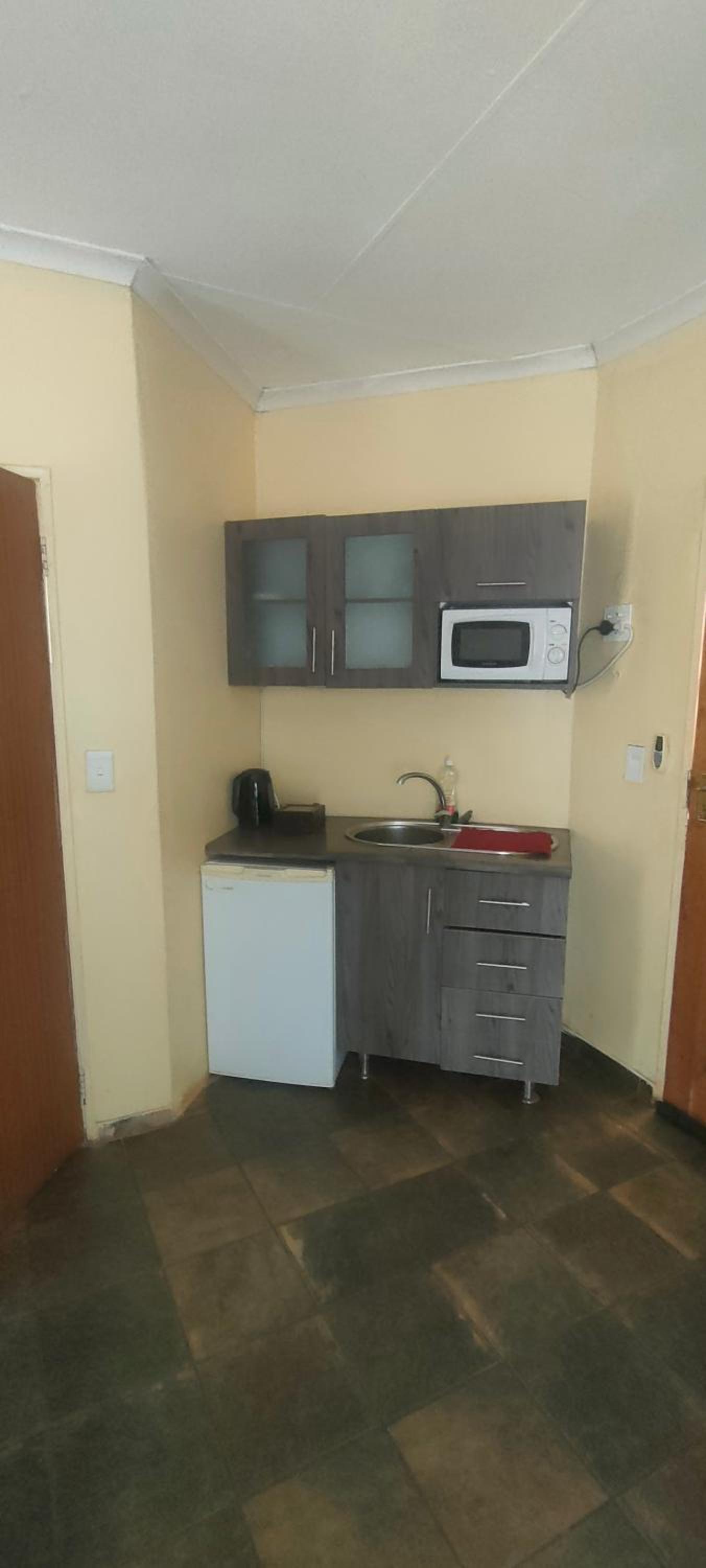 Comfort Double Room with Bath - Photo 7