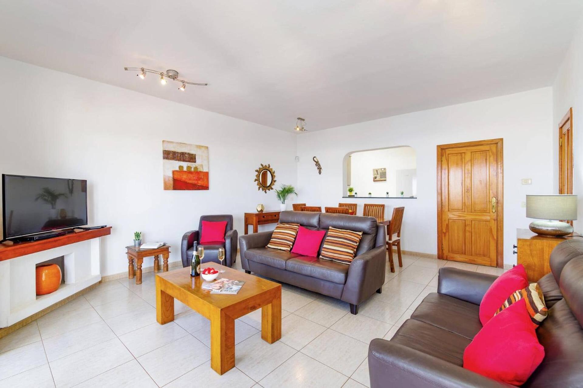 Villa de Tres Habitaciones