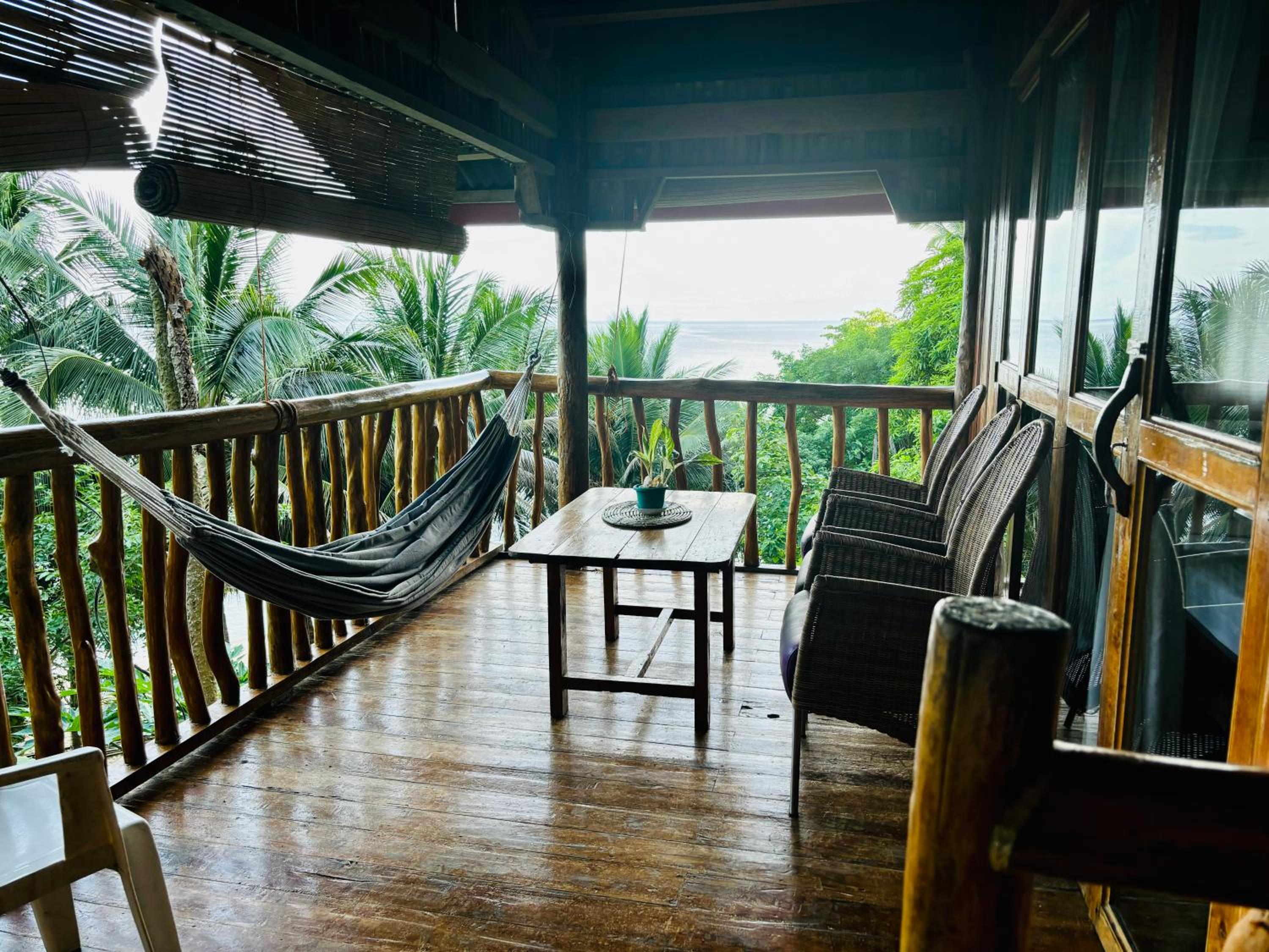 Honeymoon Suite with Ocean View  - Photo 9