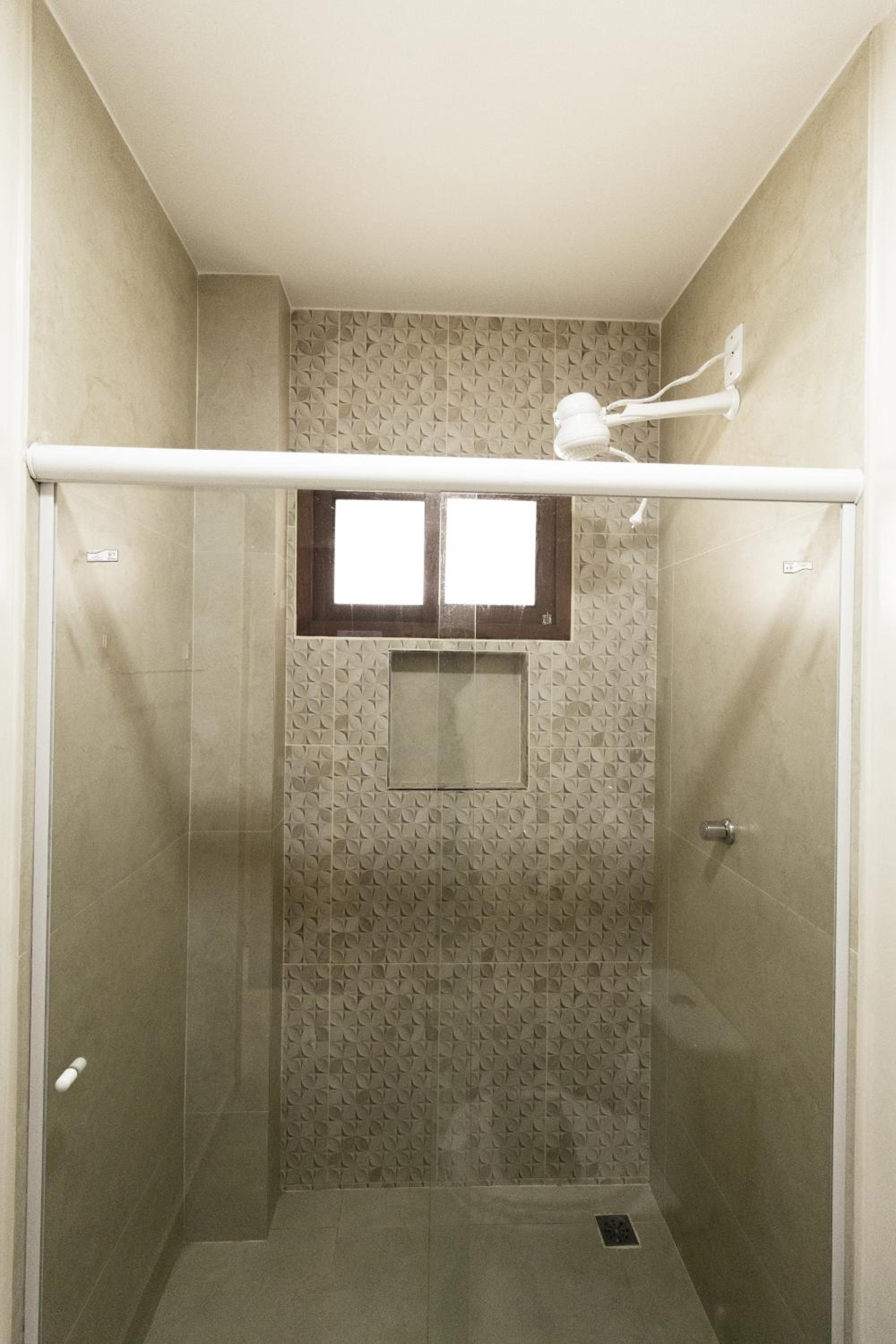 Two-Bedroom Apartment - Photo 31