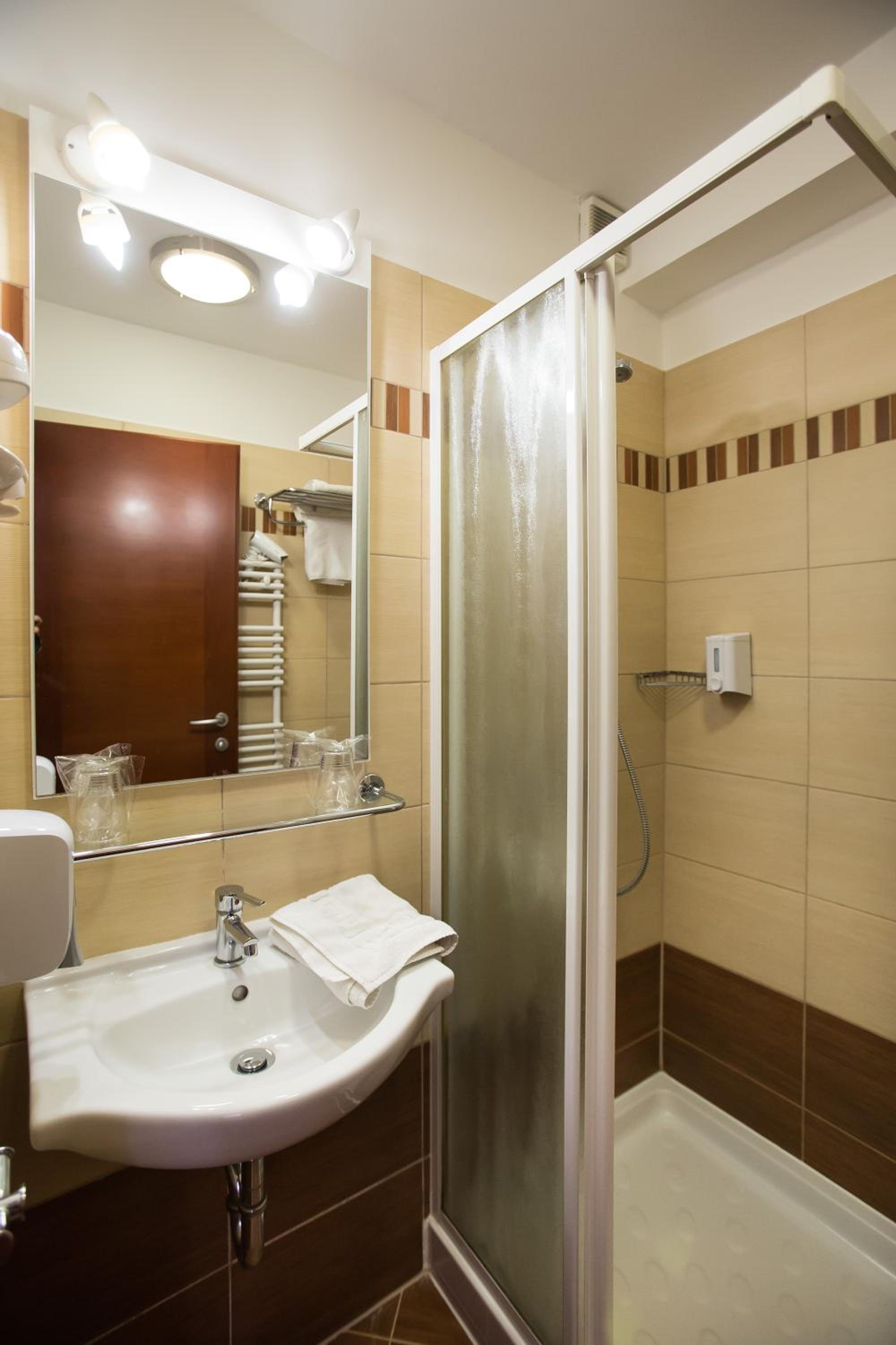 Apartment - Photo 9