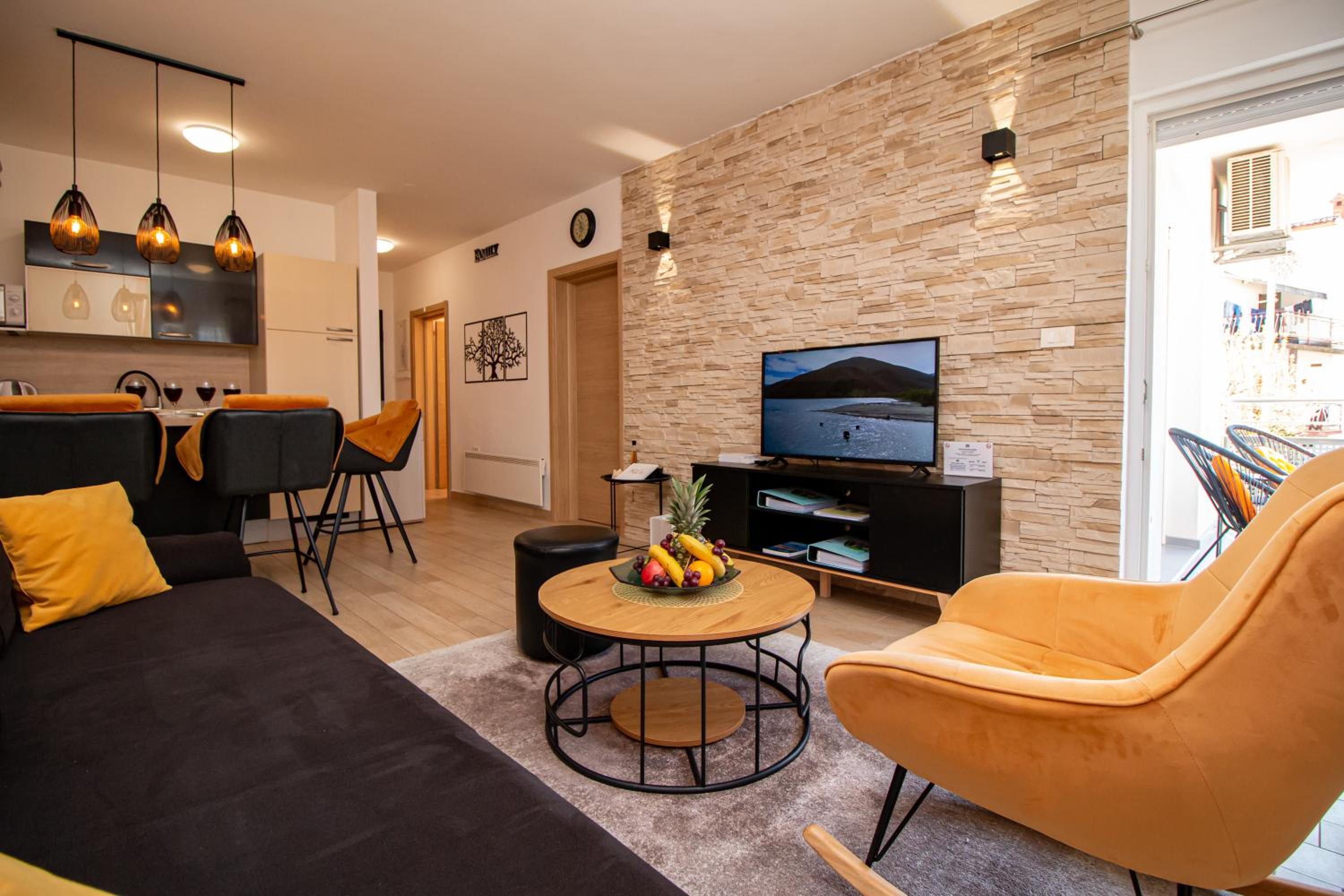 Two-Bedroom Apartment with Balcony photo 1