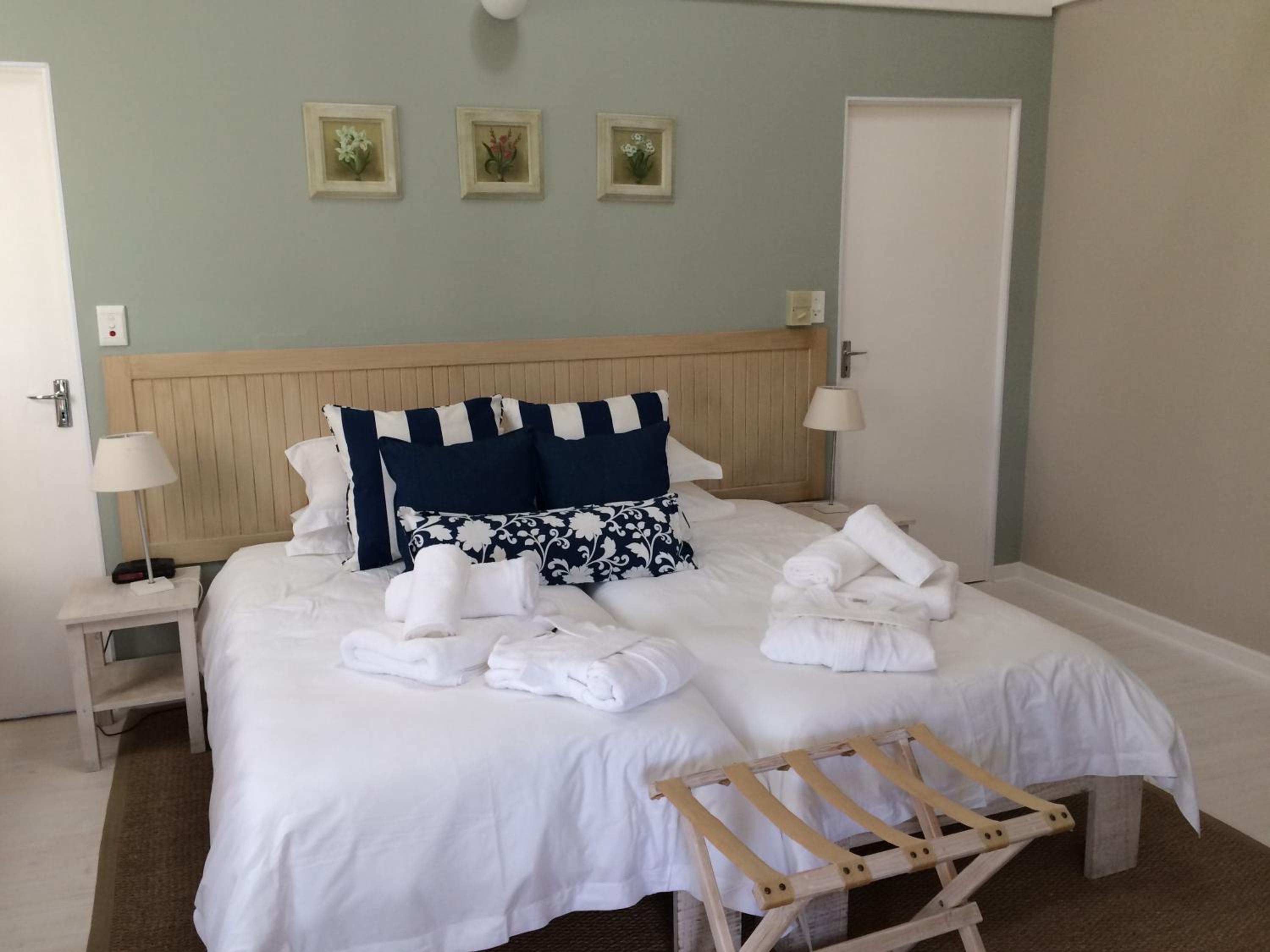 Double or Twin Room with Mountain View photo 1