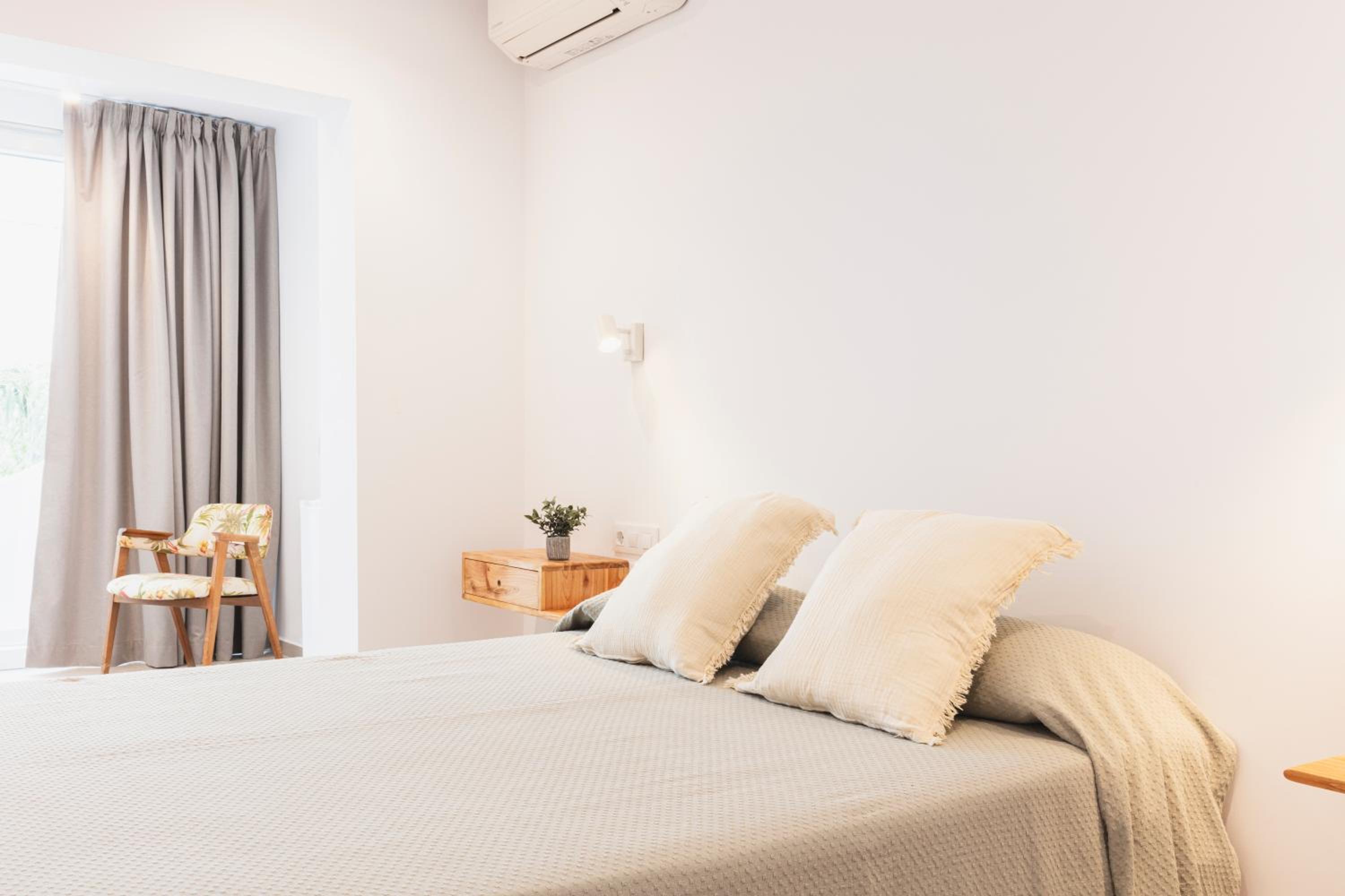 Habitación Doble Deluxe con Balcón y Vista al Mar