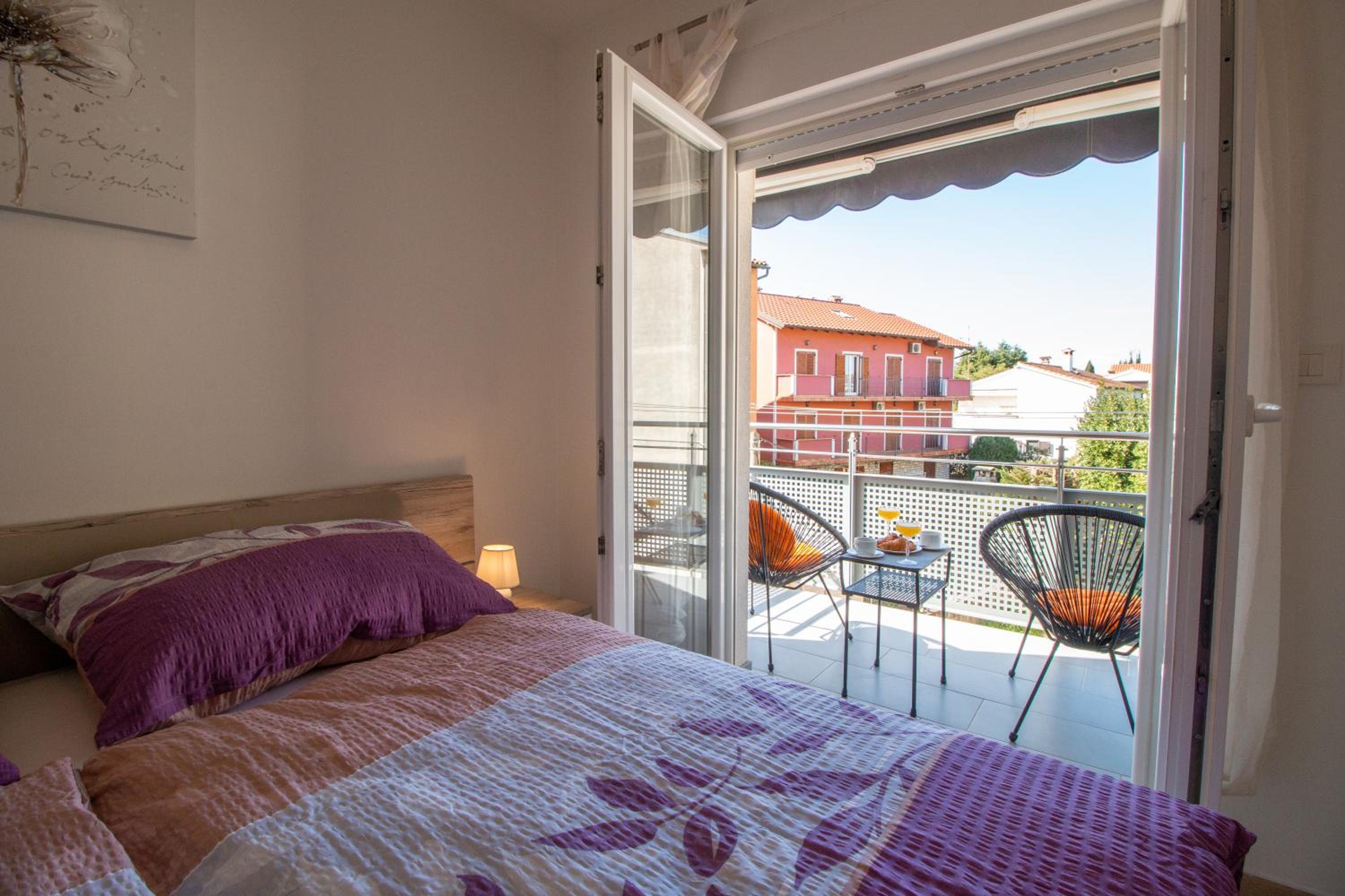 Two-Bedroom Apartment with Balcony photo 2