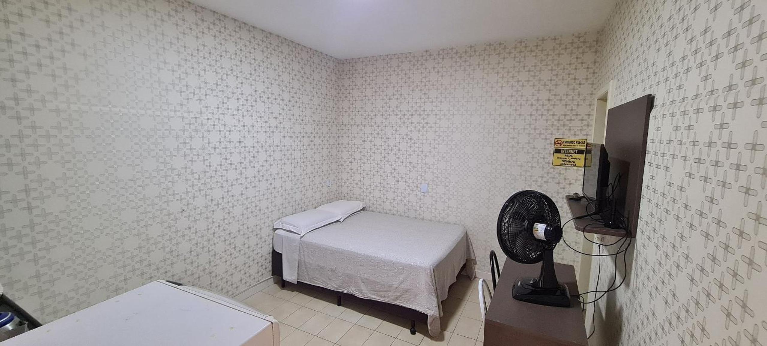 One-Bedroom Apartment photo 3