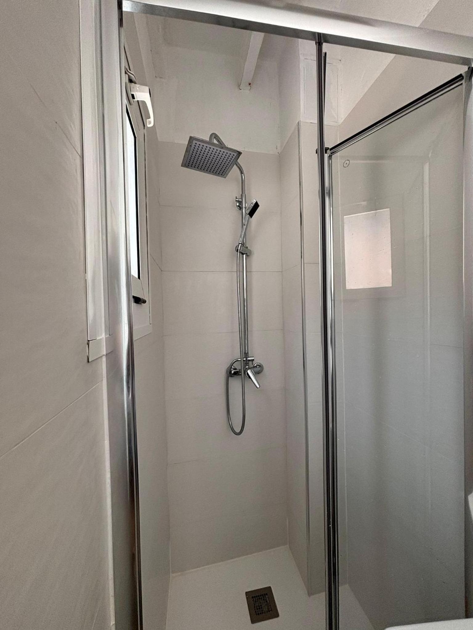 Quadruple Room with Bathroom photo 3