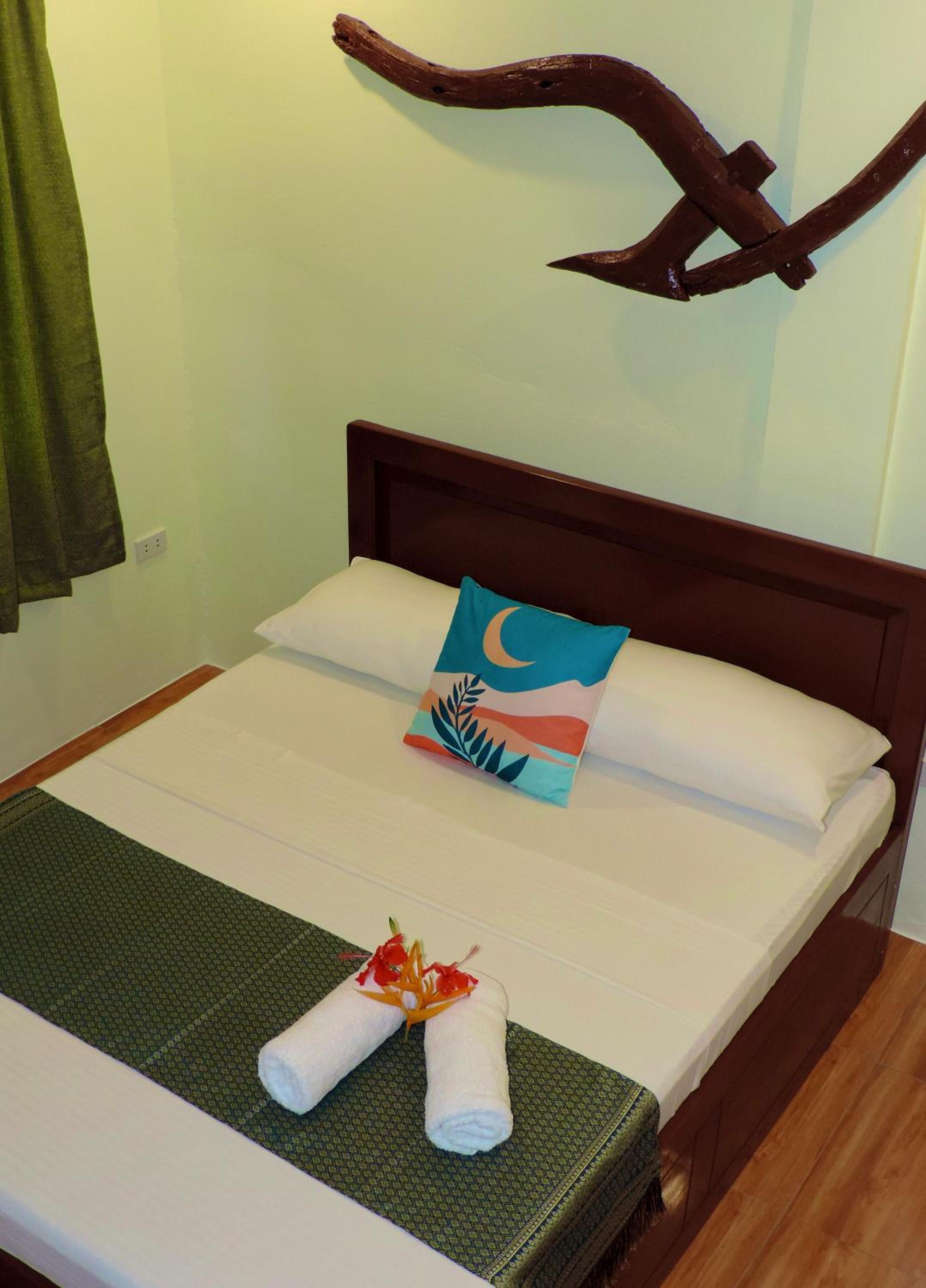 Family Room - Photo 37